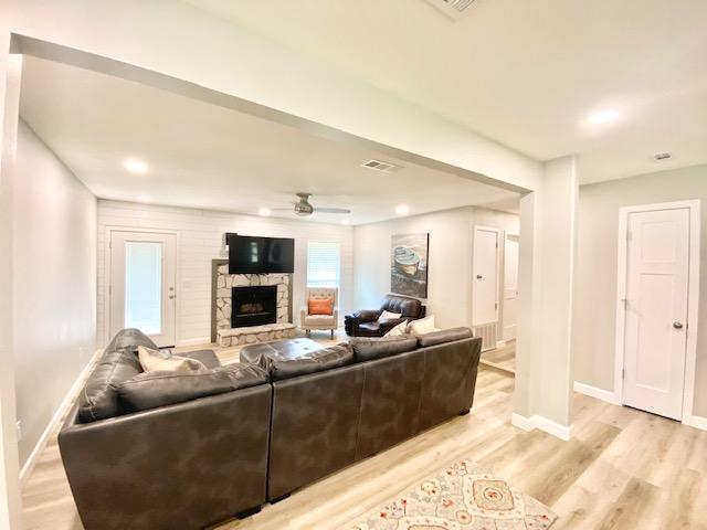 MEADOW WOODS - Residential Lease