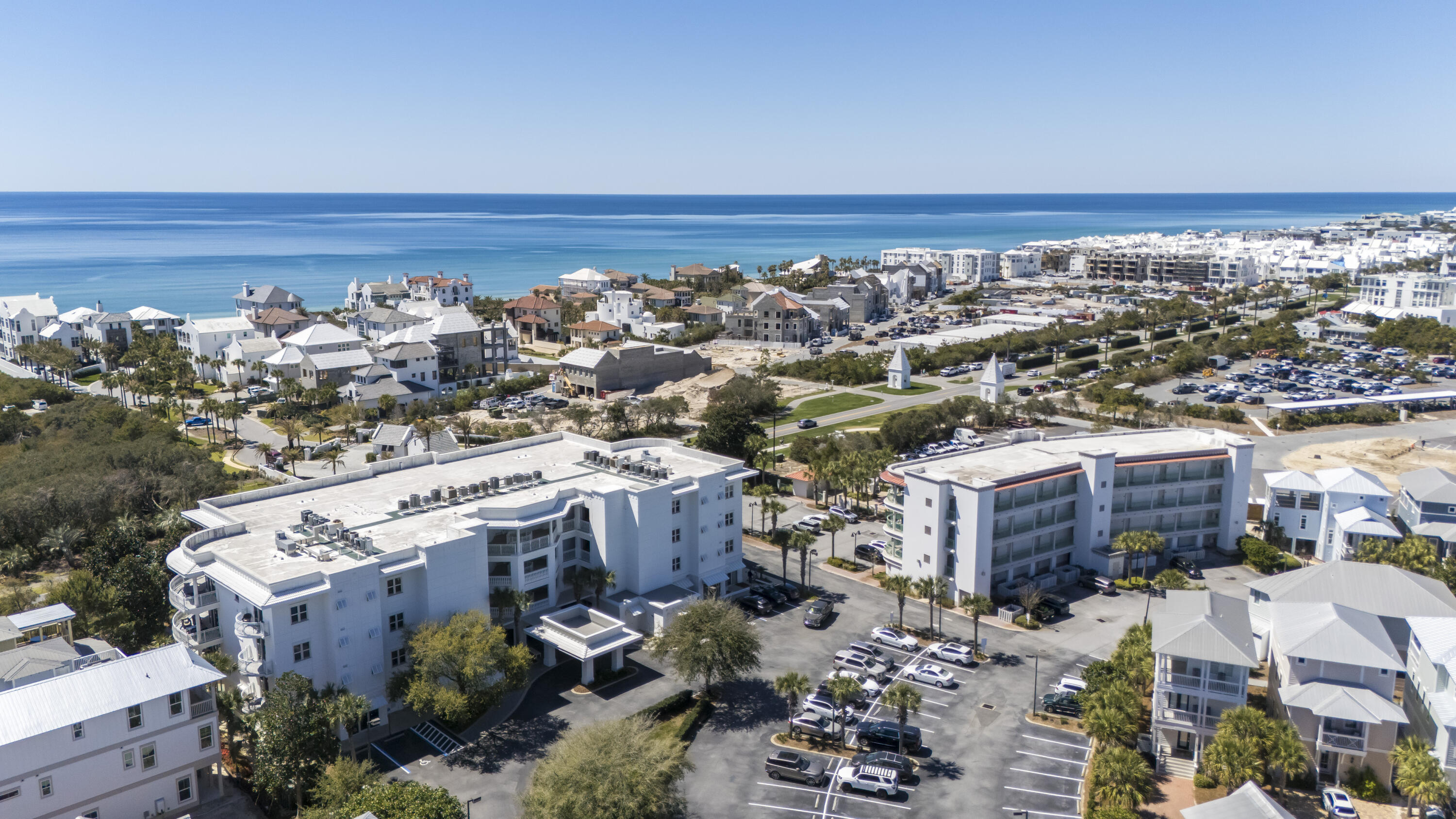 ALEXANDER AT PALM COURT - Residential