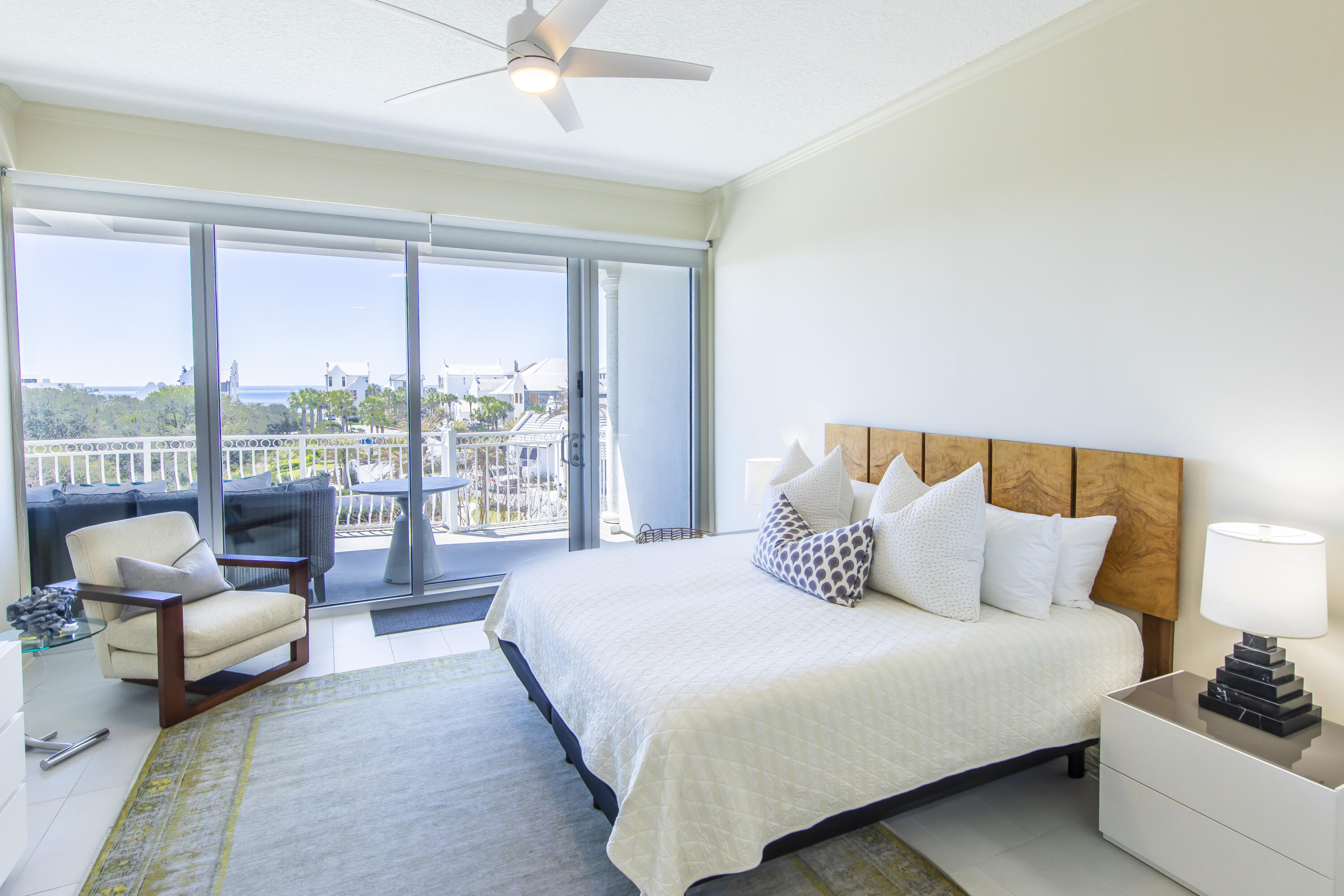ALEXANDER AT PALM COURT - Residential
