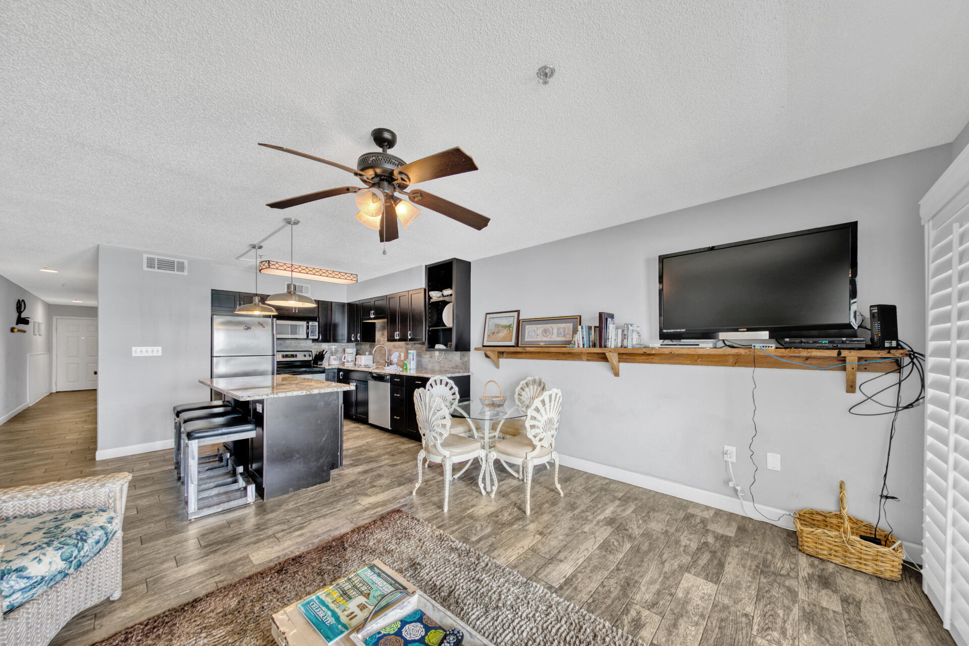 CRYSTAL SANDS PHASE II - Residential