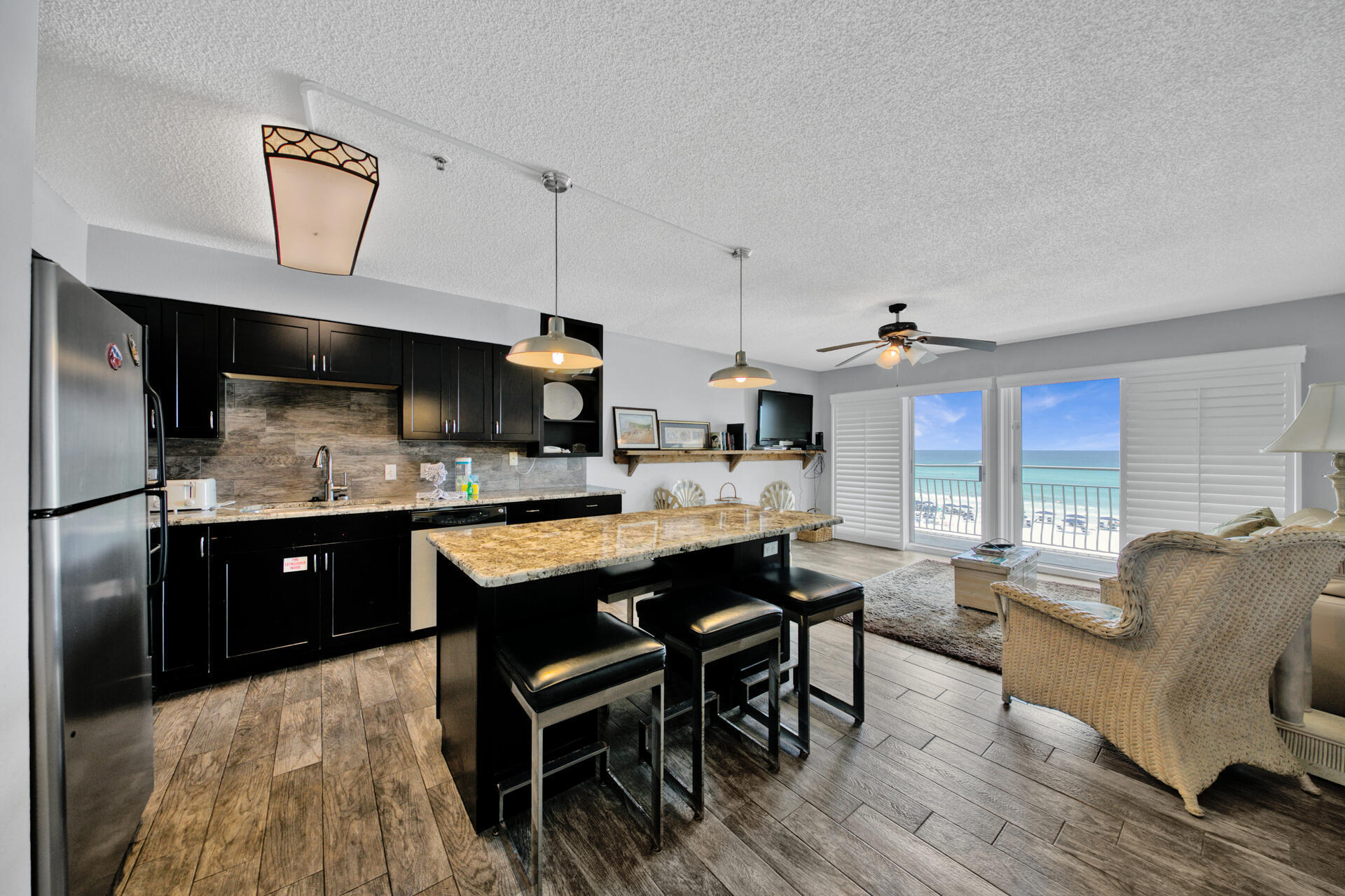 CRYSTAL SANDS PHASE II - Residential
