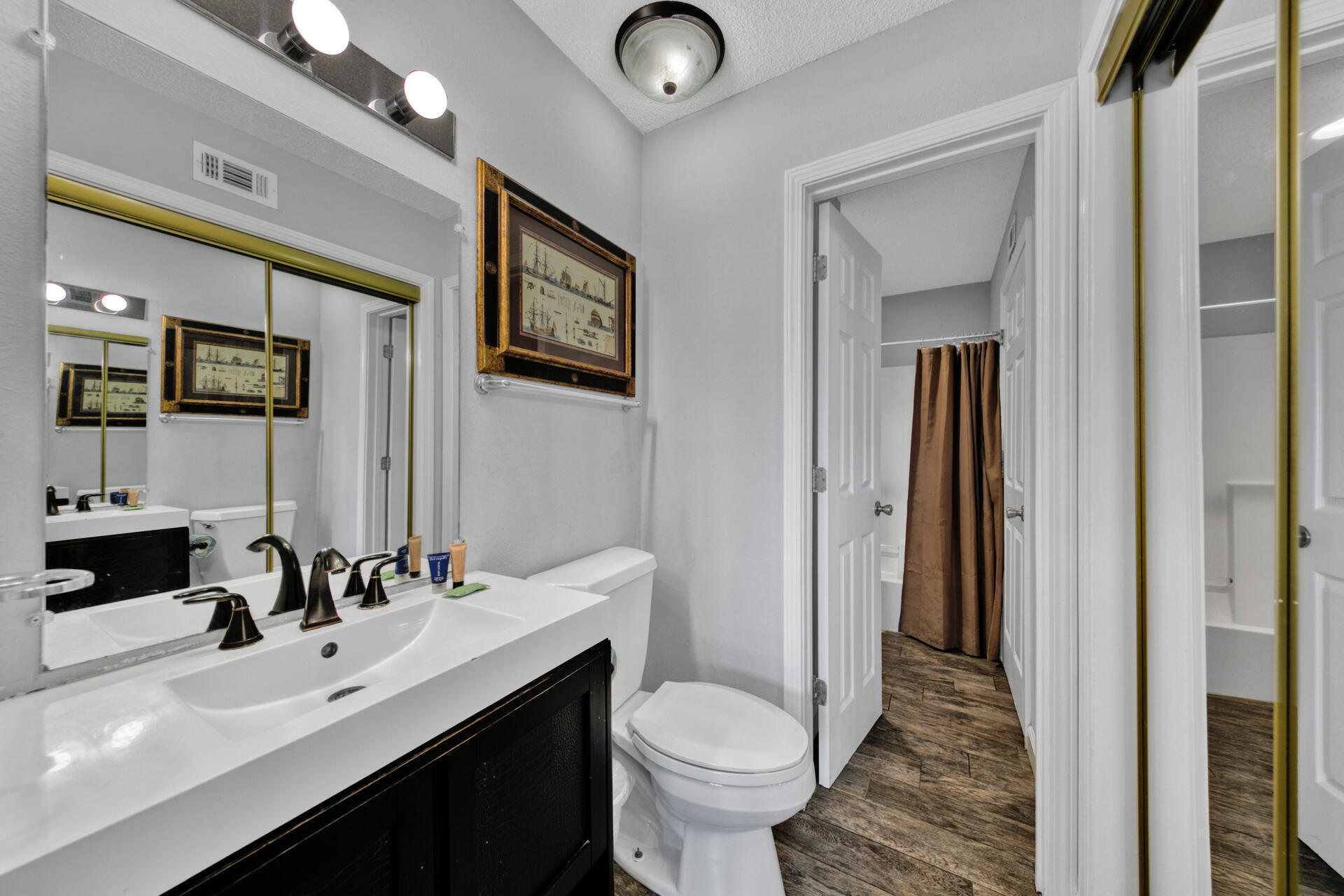 CRYSTAL SANDS PHASE II - Residential