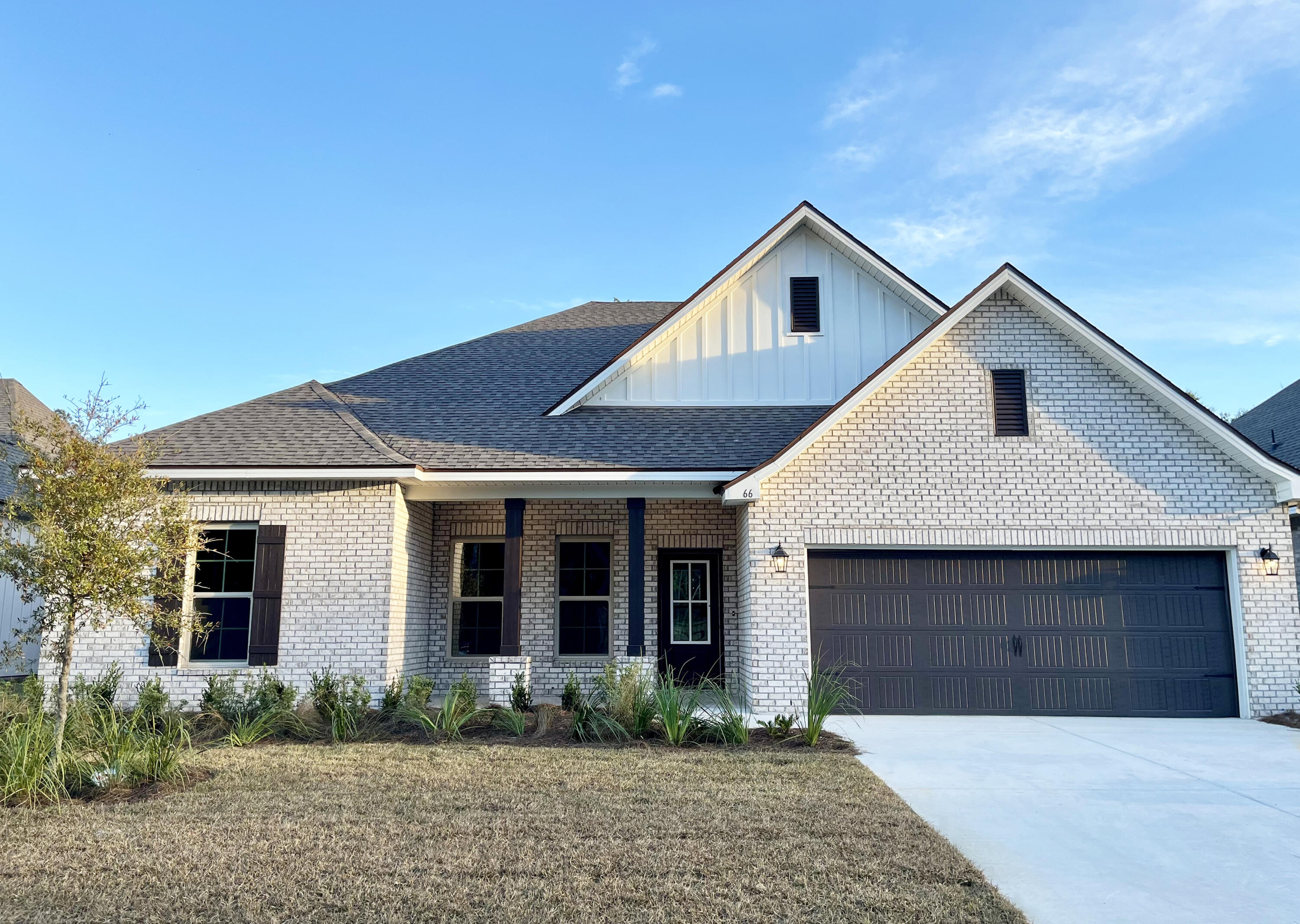 Awesome builder rate, FREE smart home package + choose 1 of the following free: front gutters, refrigerator, or window blinds. Restrictions apply.

The COMSTOCK III H in Bird Song at Hammock Bay community offers a 4BR, 2BA, open design. Upgrades added (list attached).  
Features: double vanity, garden tub, separate custom tiled shower, and walk-in closet in master bath, kitchen island, walk-in pantry, boot bench in mudroom, covered front porch and rear patio, walk-in closets, crown molding, recessed lighting, framed mirrors, smart connect WIFI thermostat, smoke/carbon monoxide detectors, landscaping package, architectural 30-year shingles, flood lights, and more!
Energy Efficient Features: water heater, kitchen appliance package, vinyl low E windows, and more! Energy Star Partner.