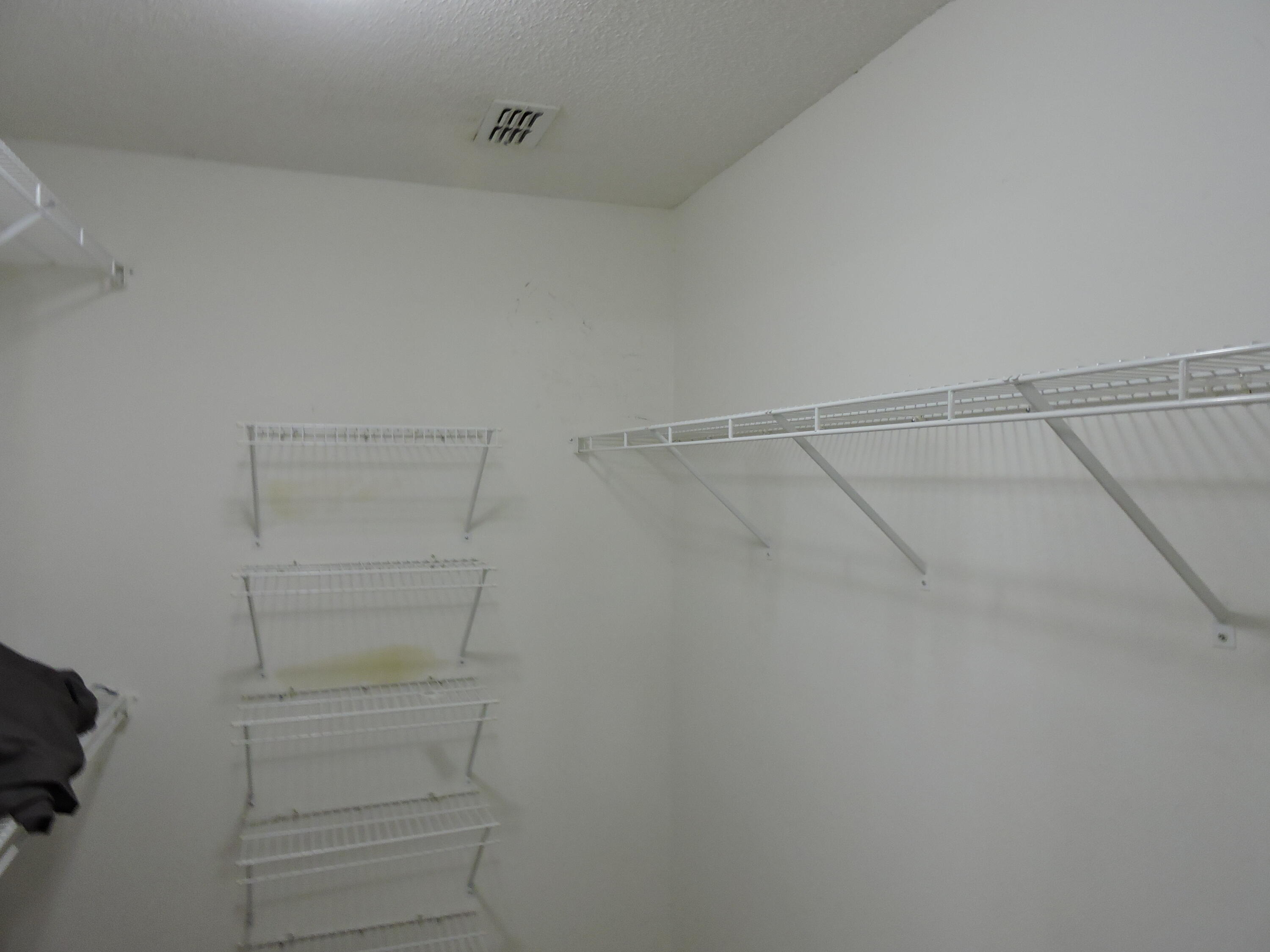 RIDGE CREST PH II - Residential Lease