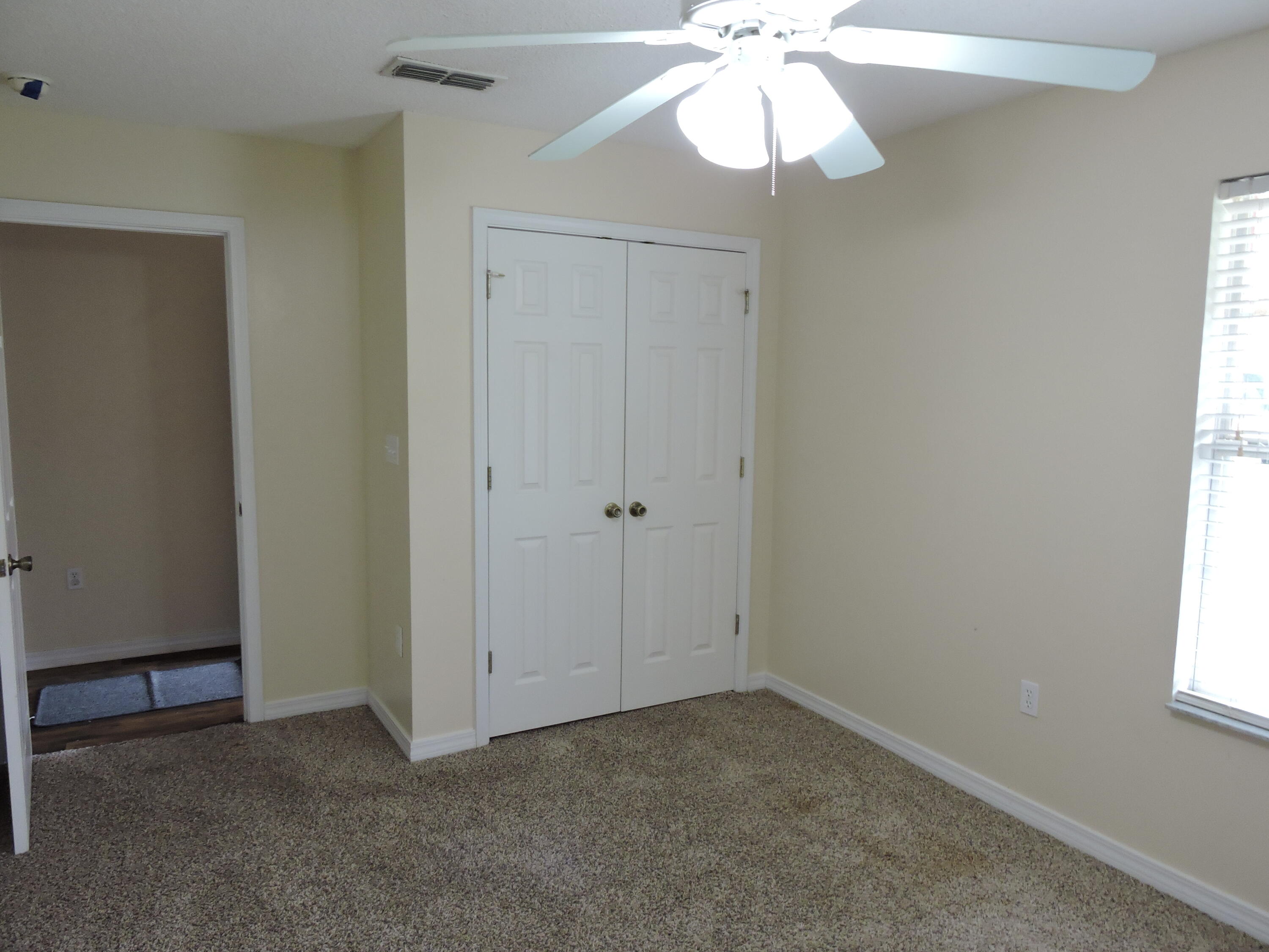RIDGE CREST PH II - Residential Lease