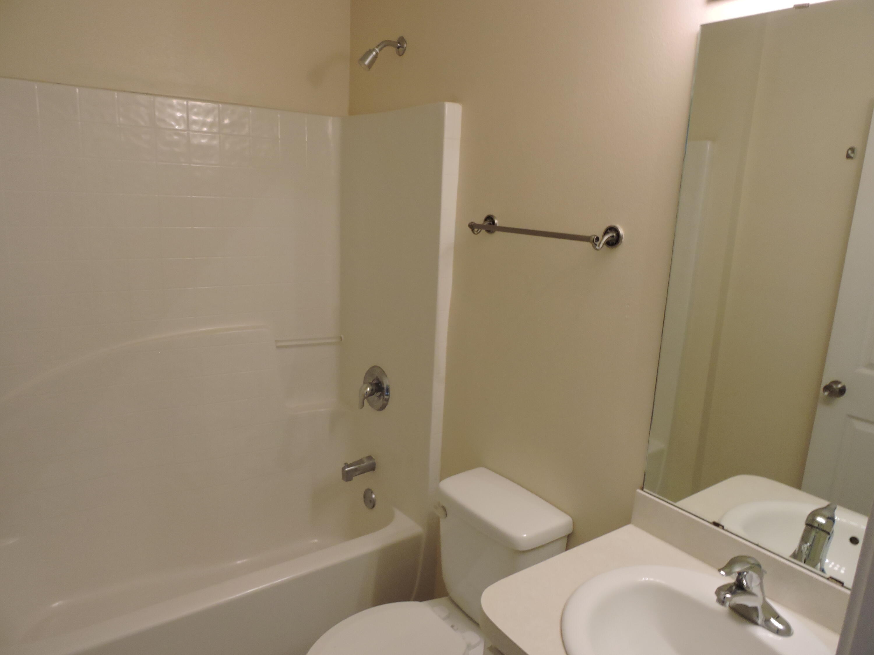 RIDGE CREST PH II - Residential Lease