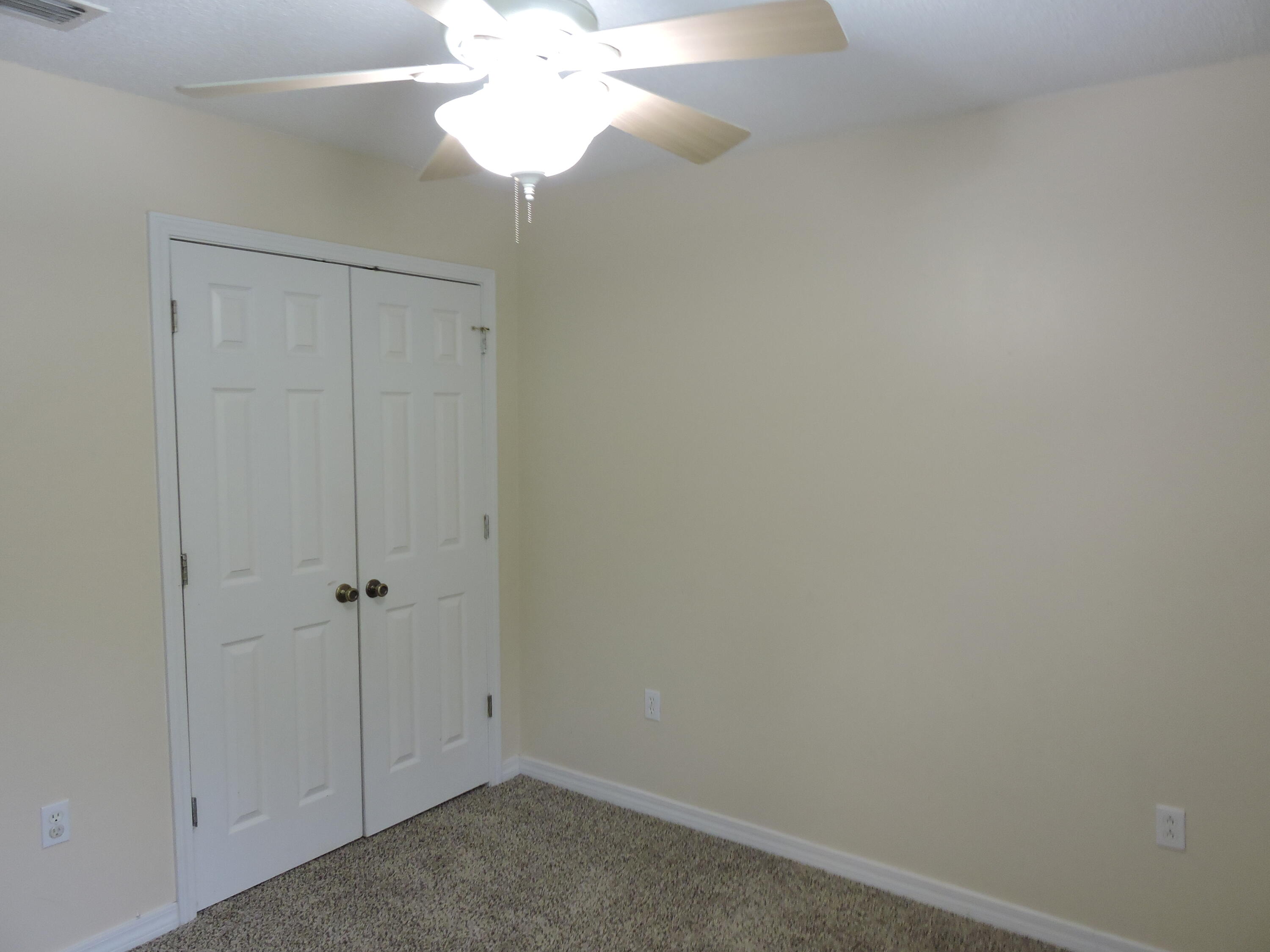 RIDGE CREST PH II - Residential Lease