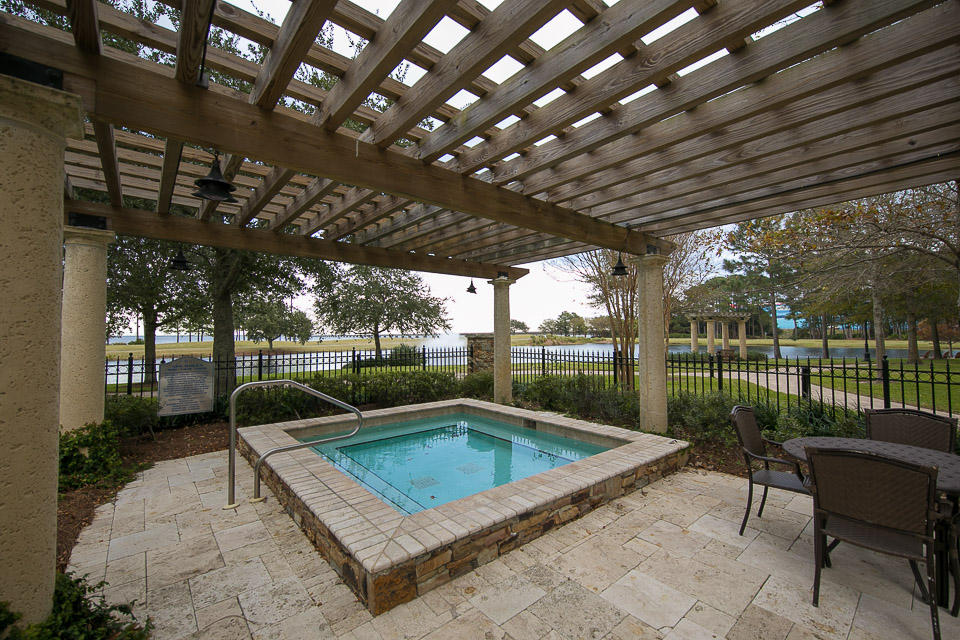 ONE WATER PLACE - Residential