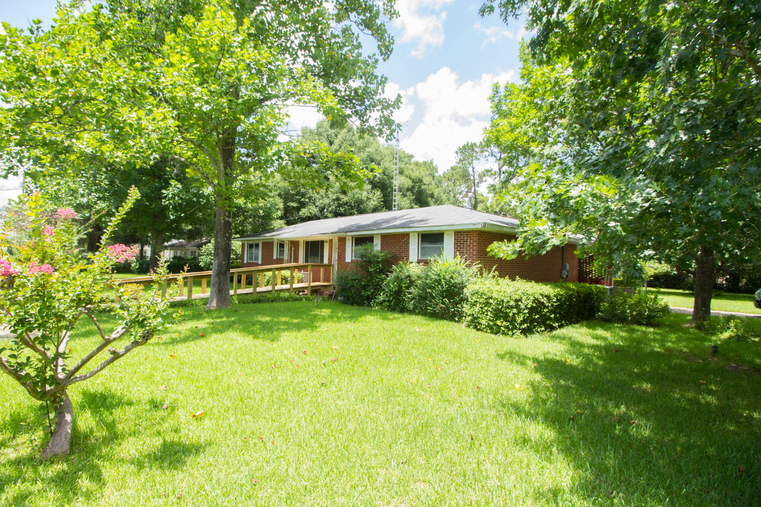 NORTH HILL - Residential