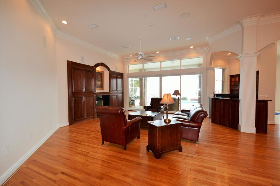 PRITCHARD POINT - Residential Lease