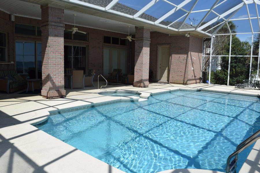 PRITCHARD POINT - Residential Lease