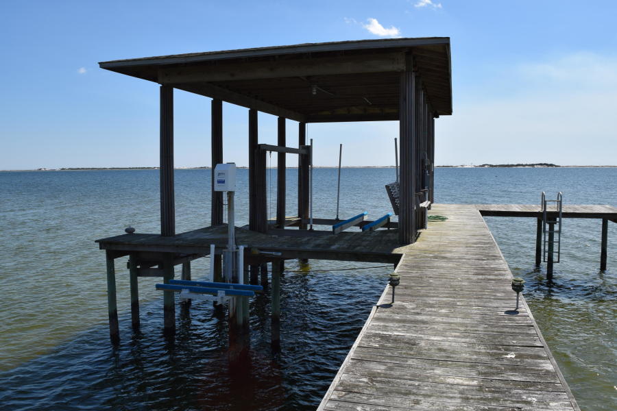 PRITCHARD POINT - Residential Lease