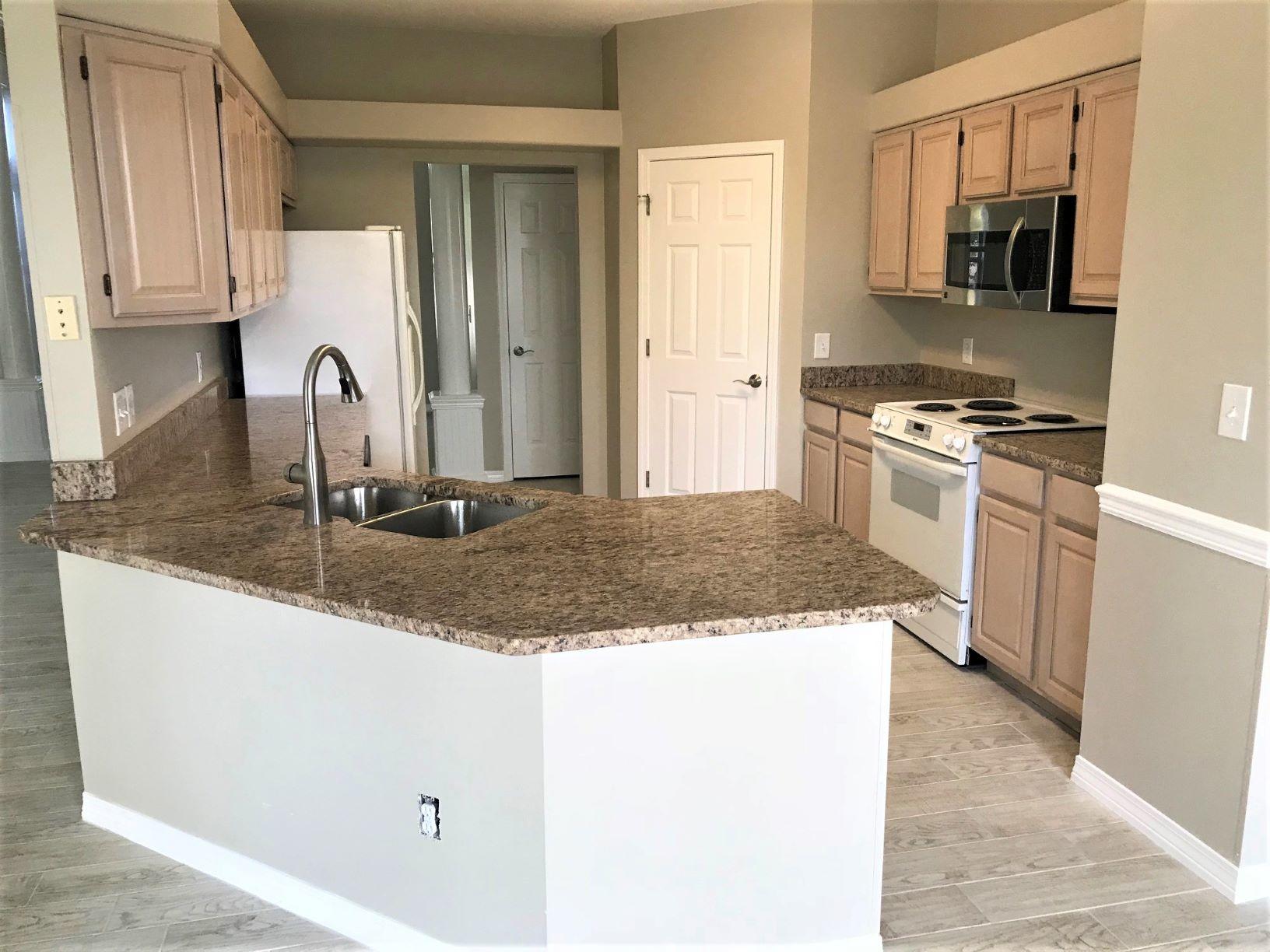 RIDGE WOOD MANOR - Residential Lease