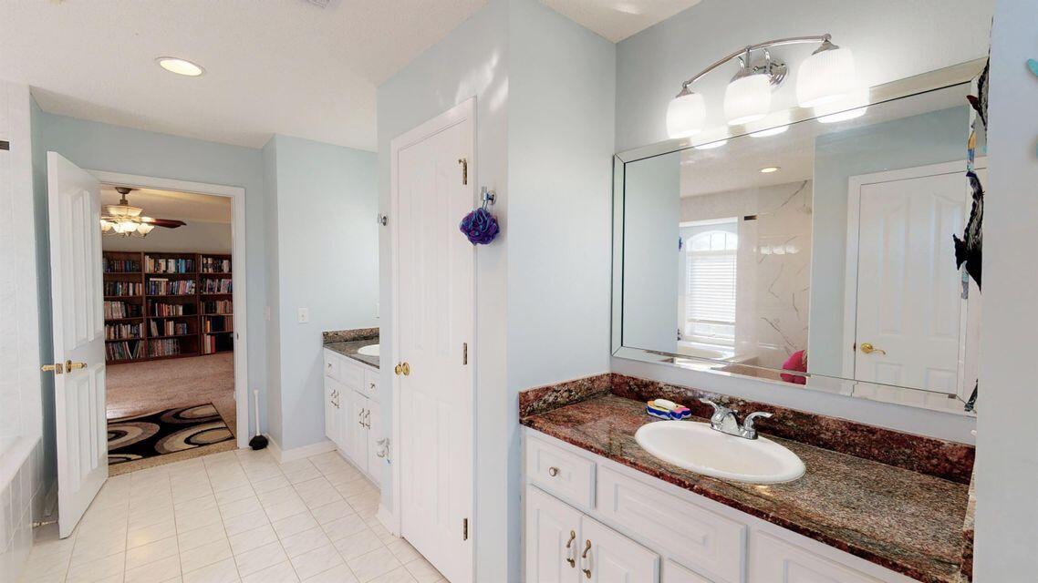 SOUTHWIND PH 5 - Residential Lease