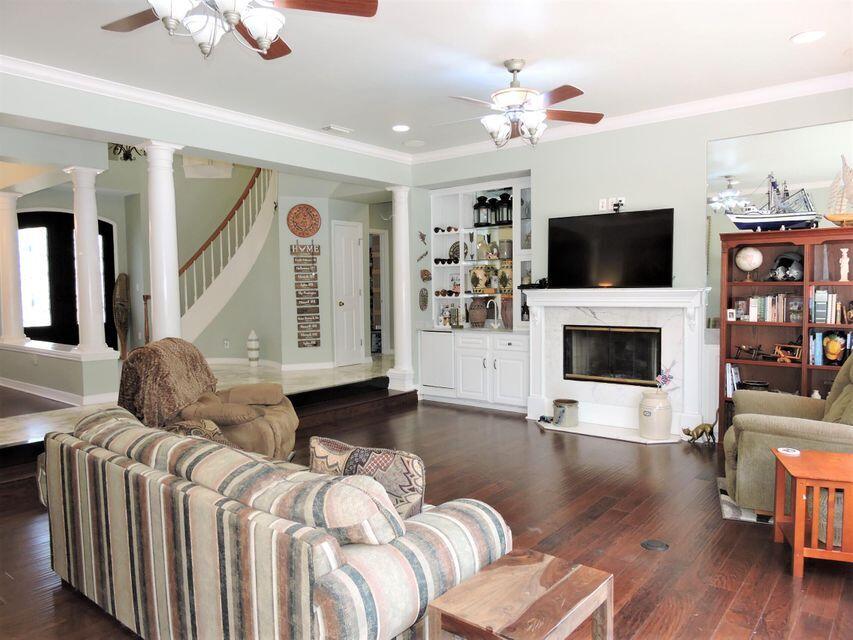 SOUTHWIND PH 5 - Residential Lease