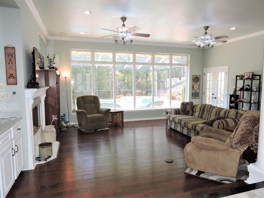 SOUTHWIND PH 5 - Residential Lease