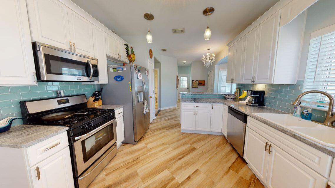 SOUTHWIND PH 5 - Residential Lease