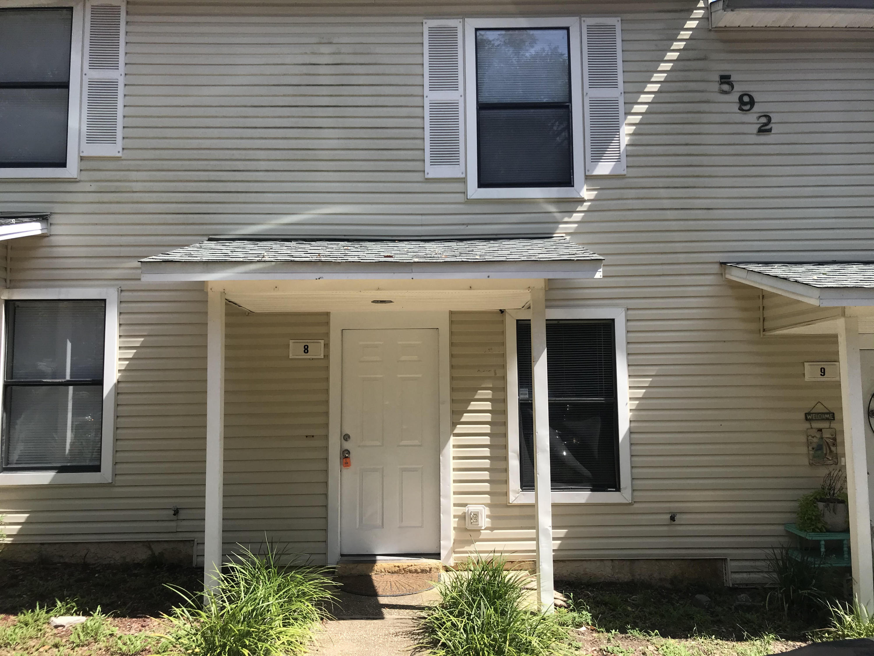 Oak Hill Apartments - Residential Lease