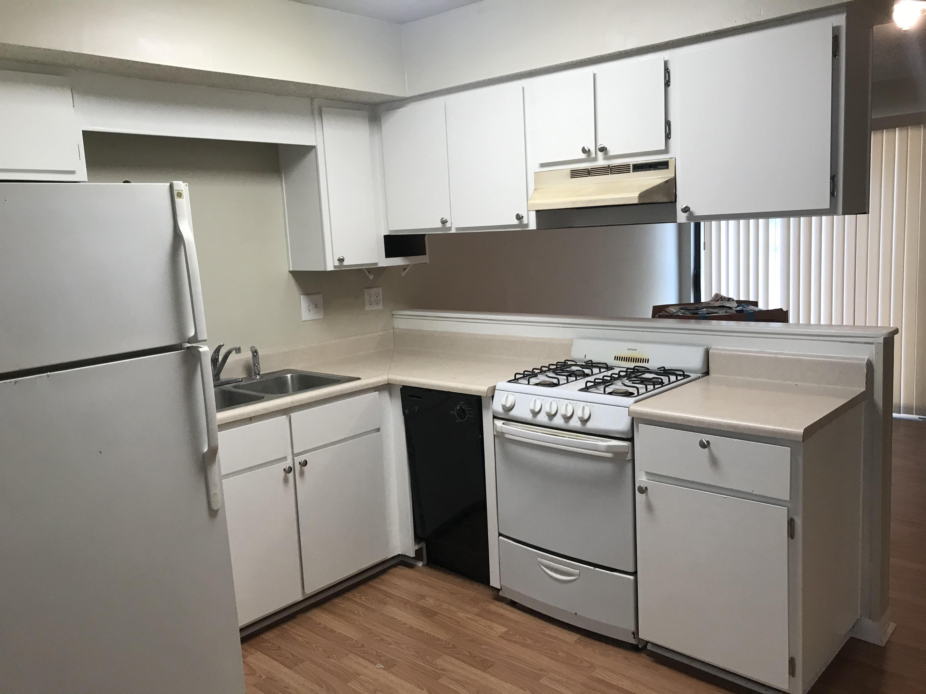 Oak Hill Apartments - Residential Lease