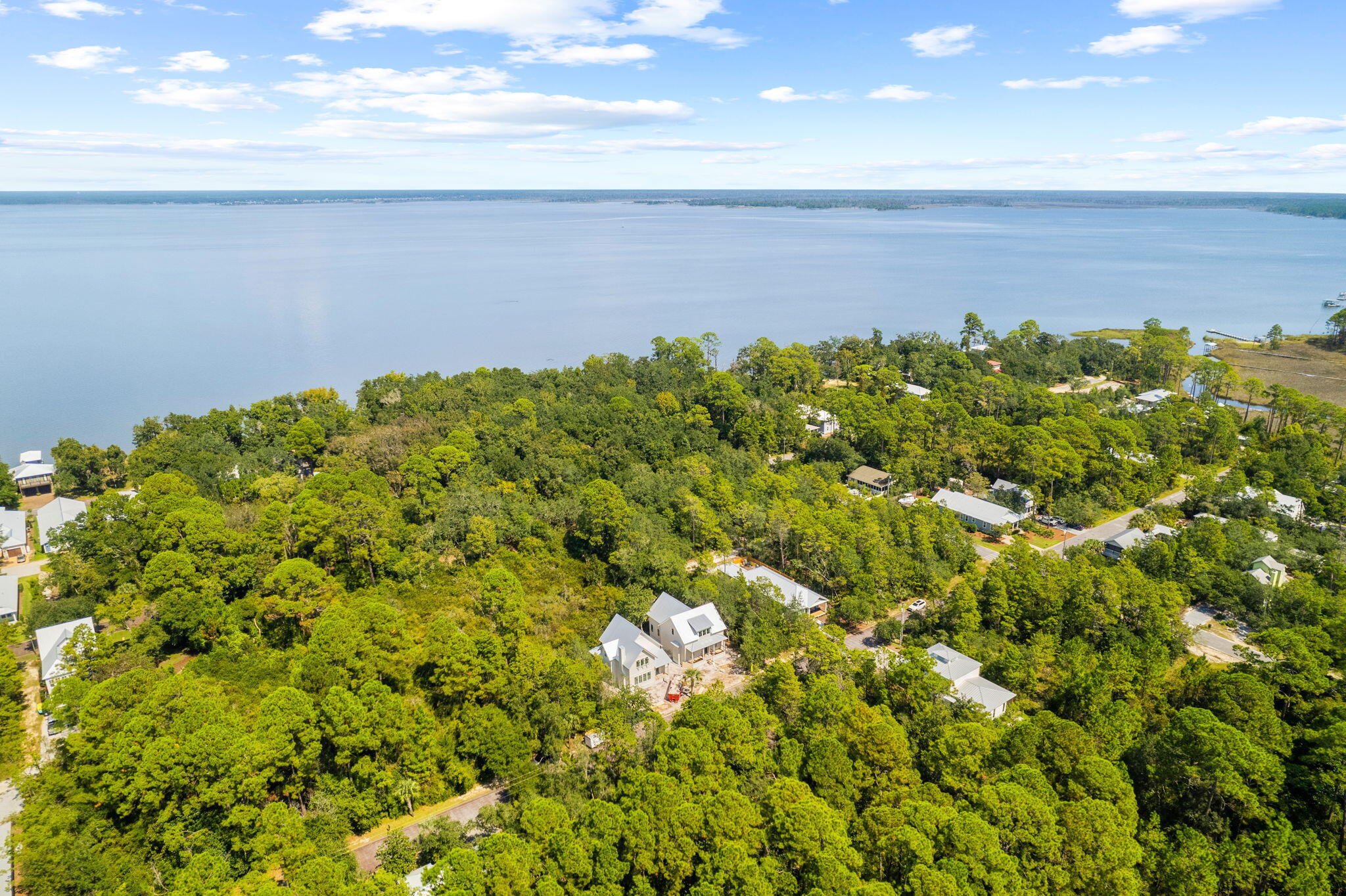 MAGNOLIA BEACH - Land