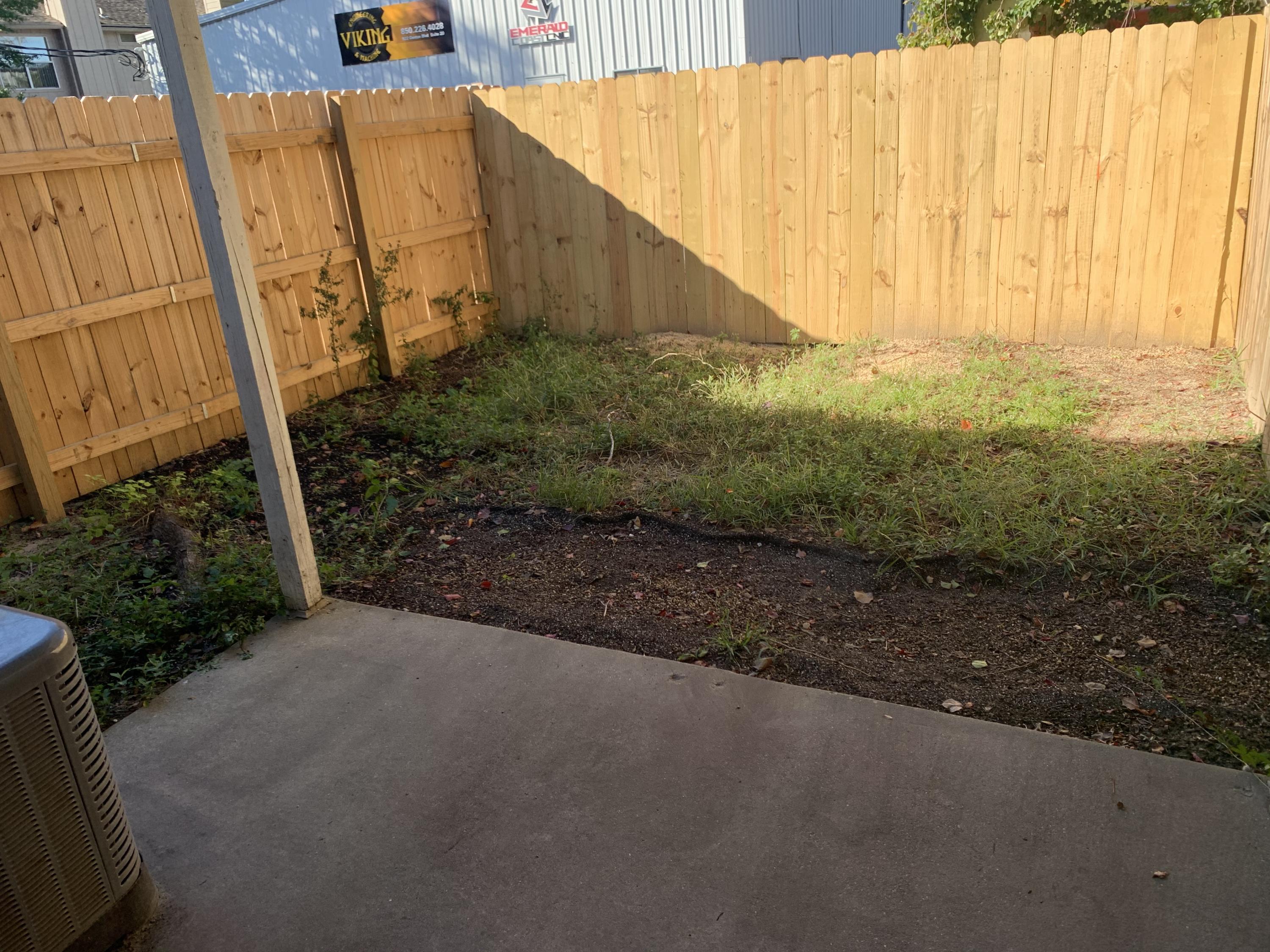 OAK WOOD T/H - Residential Lease