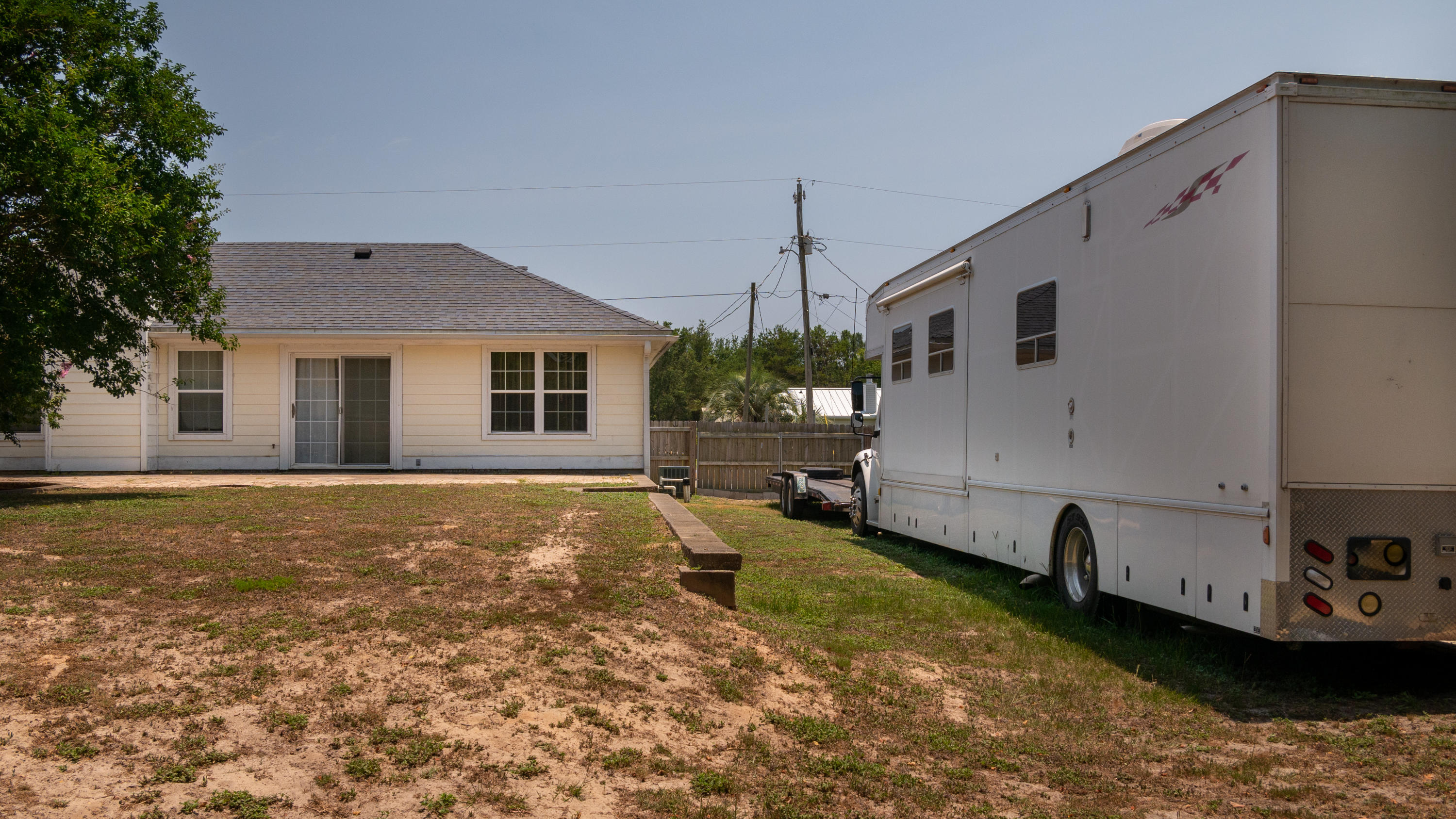 NAVARRE/BCH 1ST ADDT - Residential