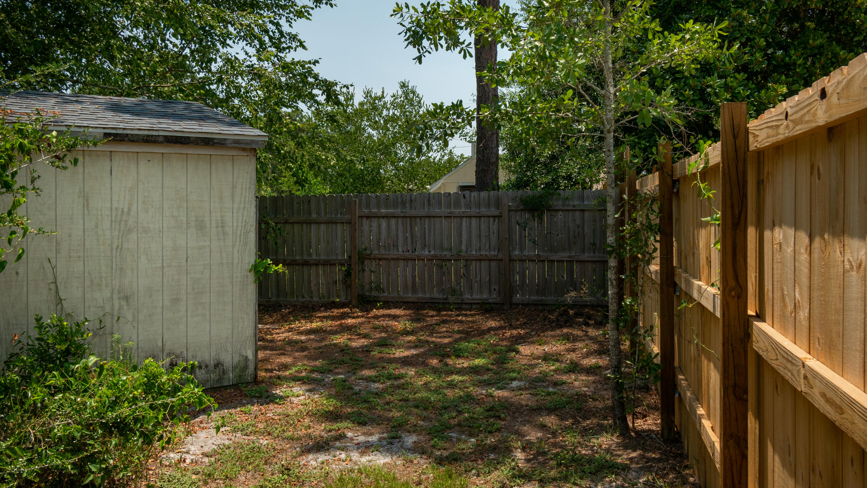 NAVARRE/BCH 1ST ADDT - Residential