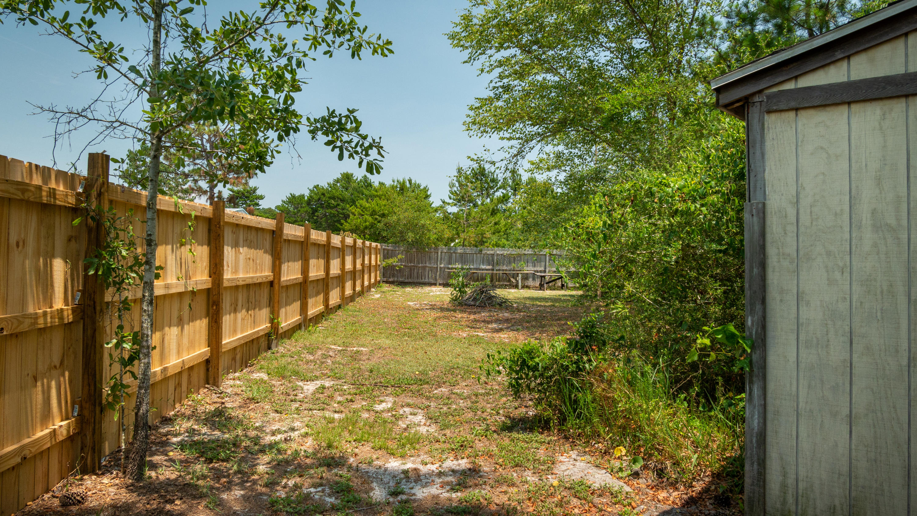 NAVARRE/BCH 1ST ADDT - Residential