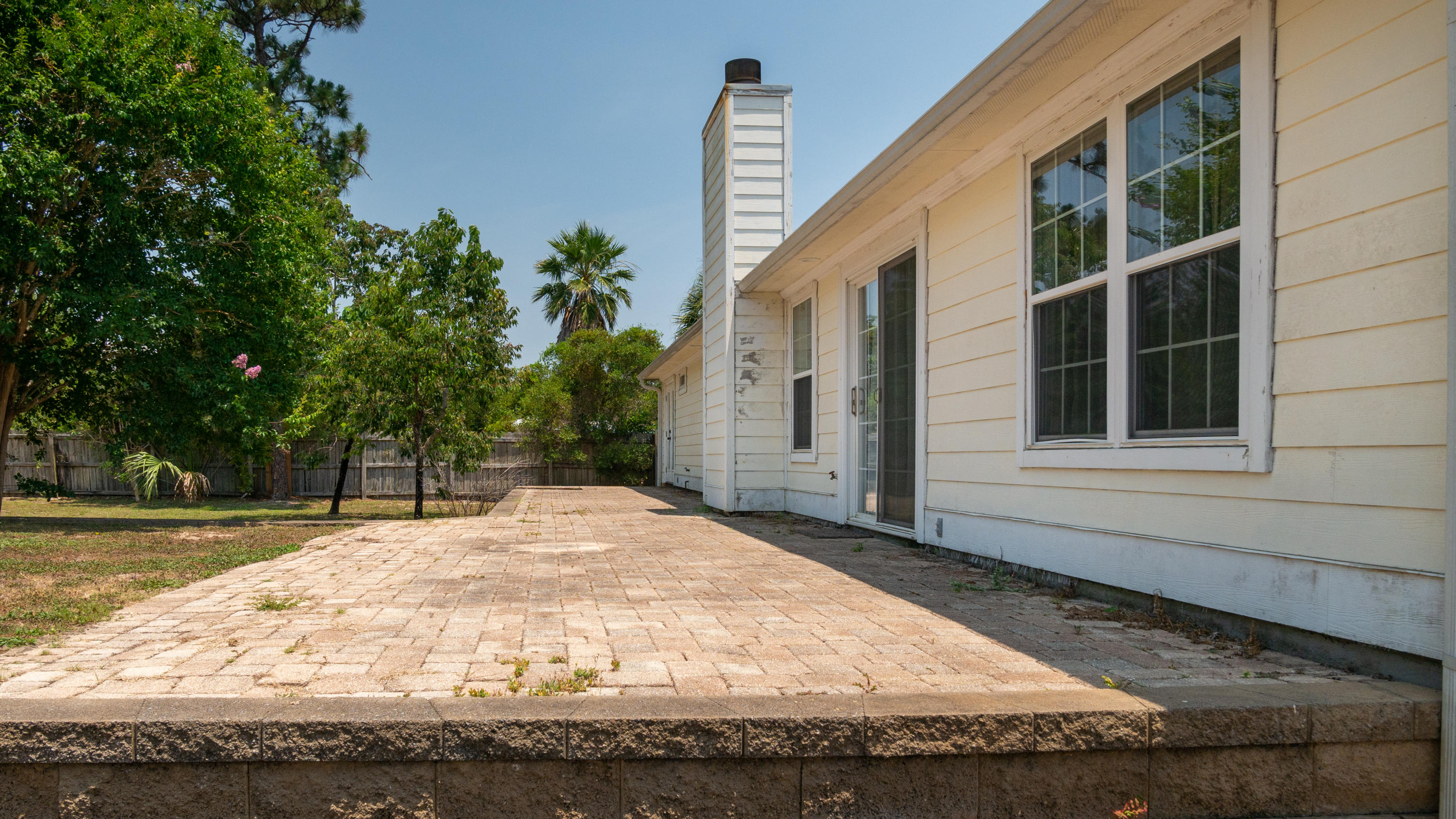 NAVARRE/BCH 1ST ADDT - Residential