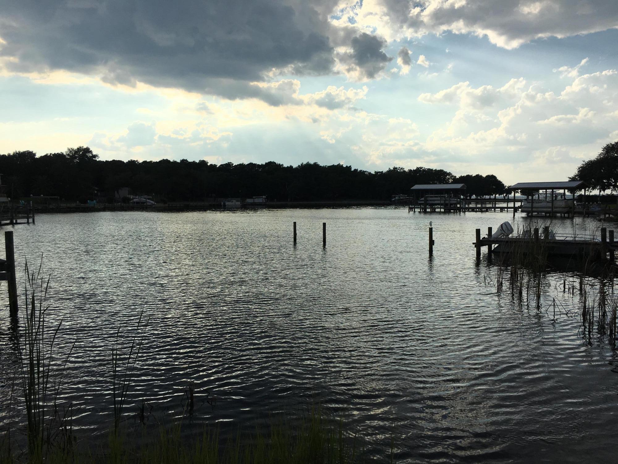 CALHOUN S/D DESTIN LOT 95 BLK D - Residential