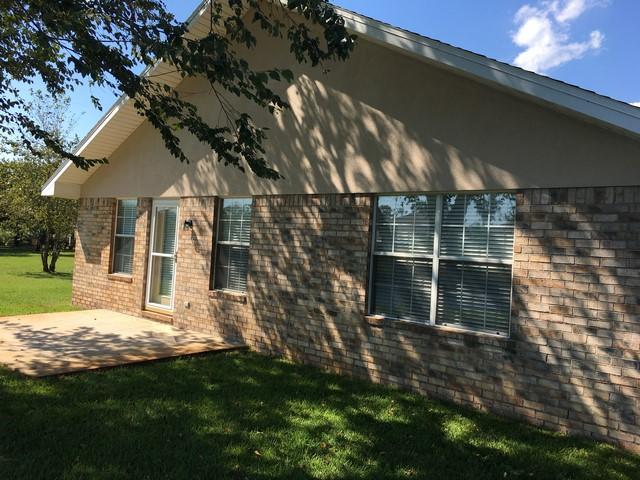EMERALD LAKES PH 3 - Residential Lease
