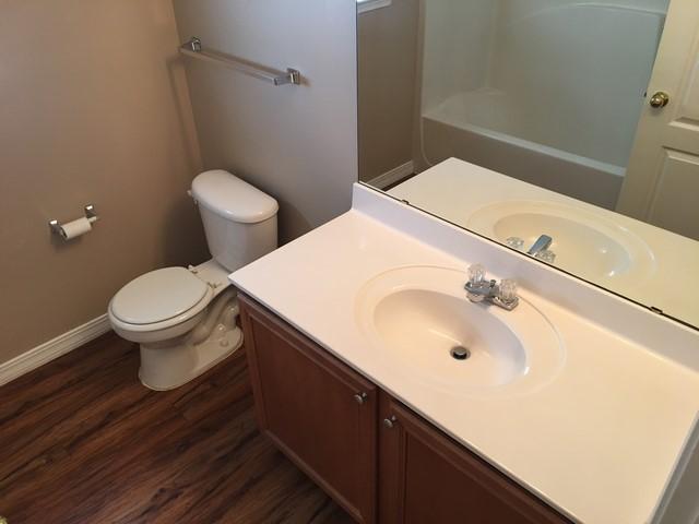 EMERALD LAKES PH 3 - Residential Lease