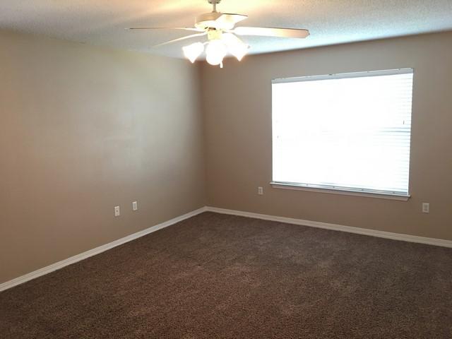 EMERALD LAKES PH 3 - Residential Lease