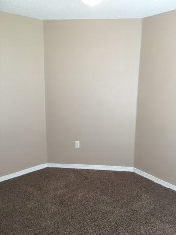 EMERALD LAKES PH 3 - Residential Lease