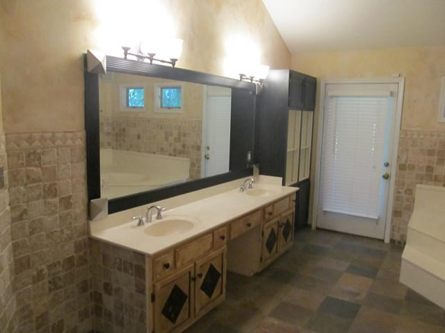 INDIAN BAYOU - Residential Lease