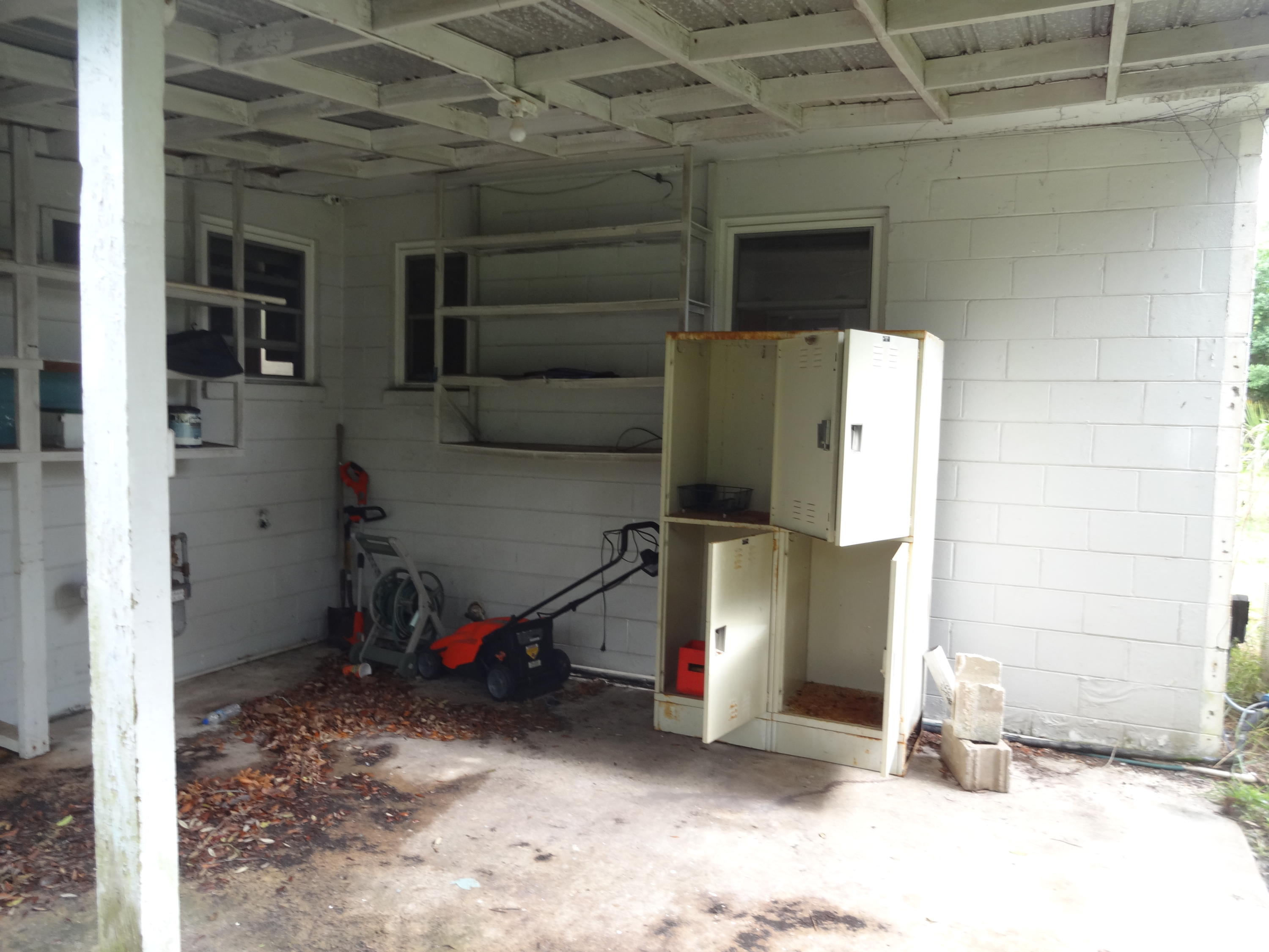 SEABREEZE 6TH ADDN LOT 4 BLK E - Residential
