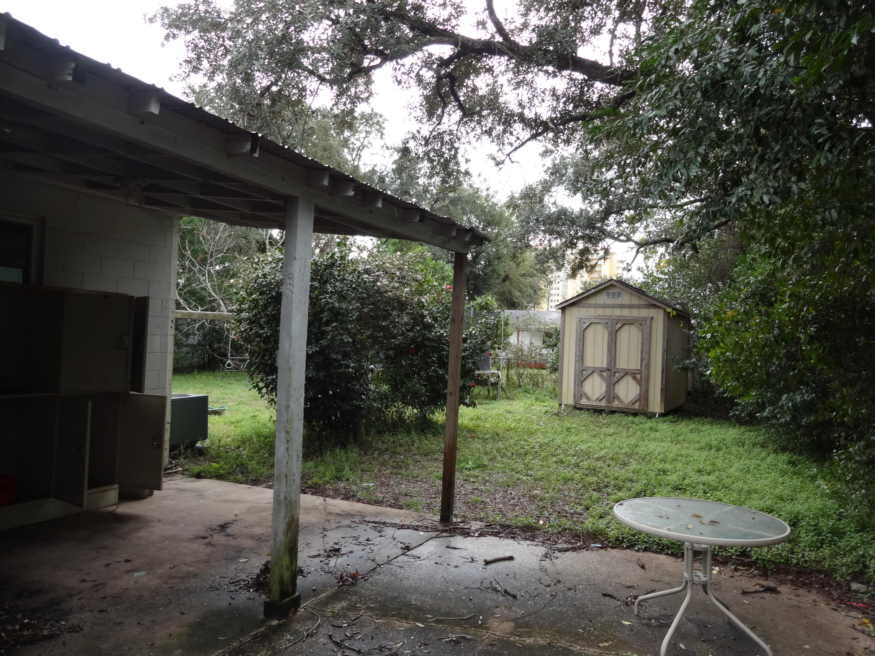 SEABREEZE 6TH ADDN LOT 4 BLK E - Residential