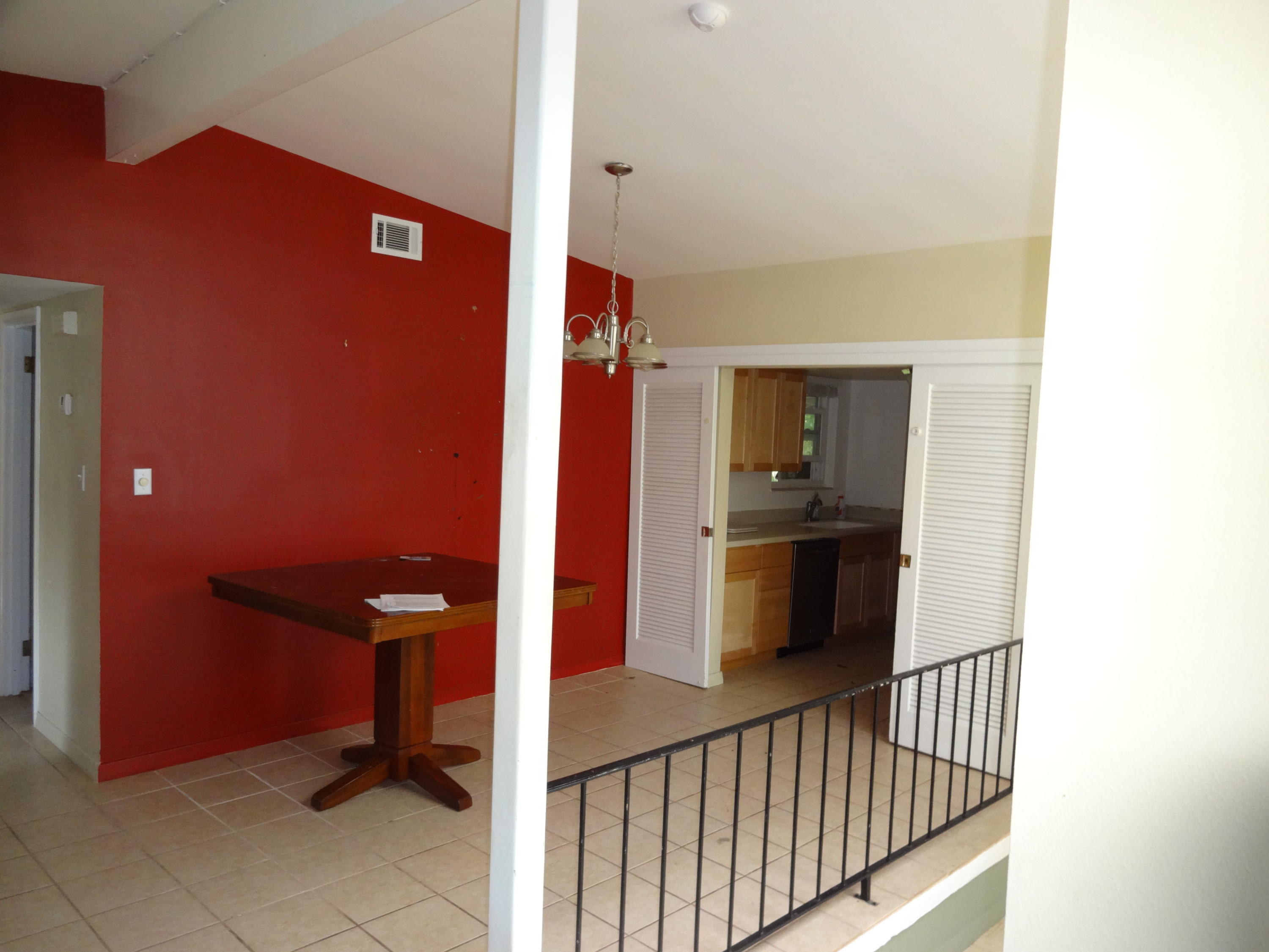 SEABREEZE 6TH ADDN LOT 4 BLK E - Residential
