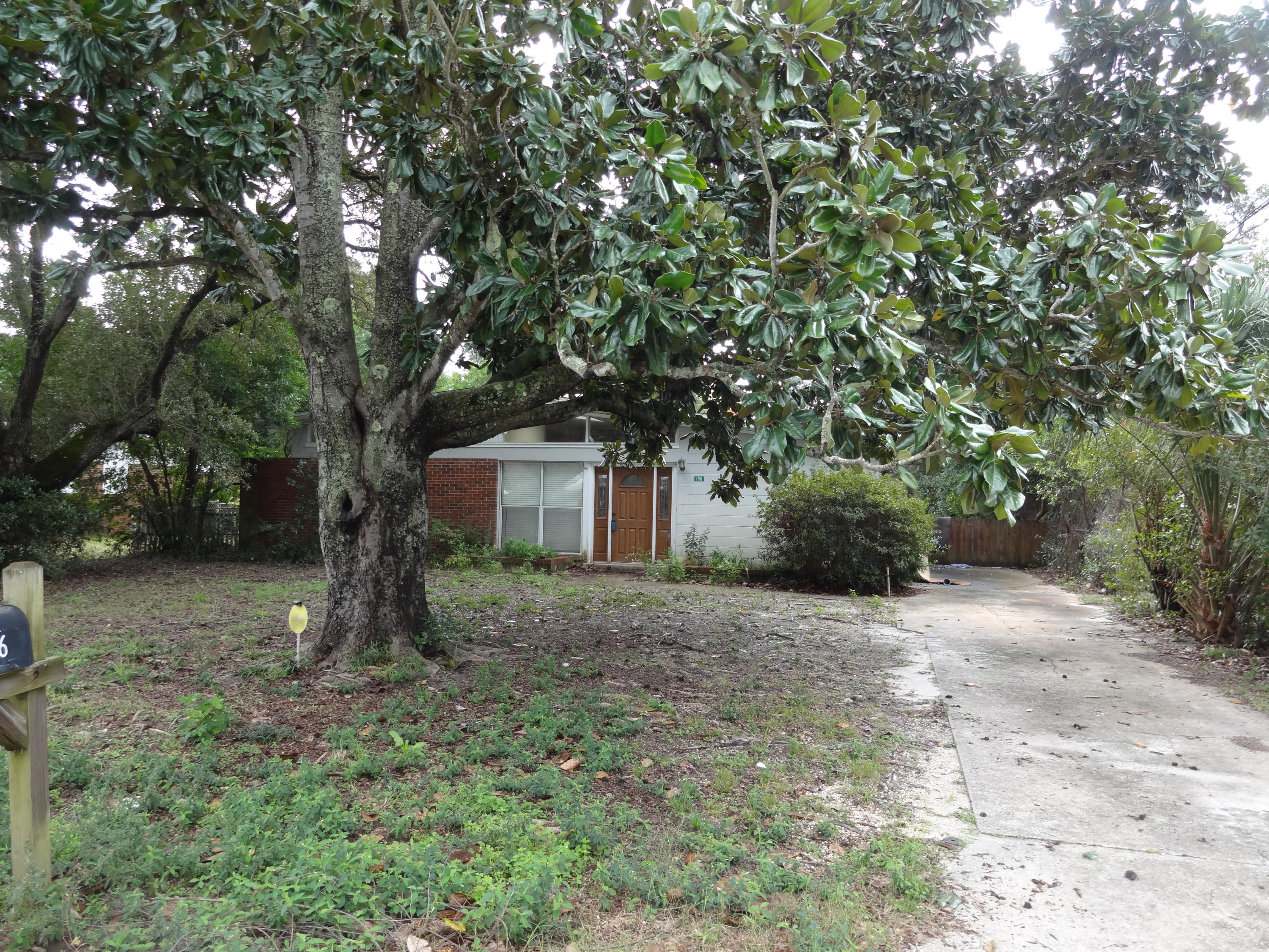 SEABREEZE 6TH ADDN LOT 4 BLK E - Residential