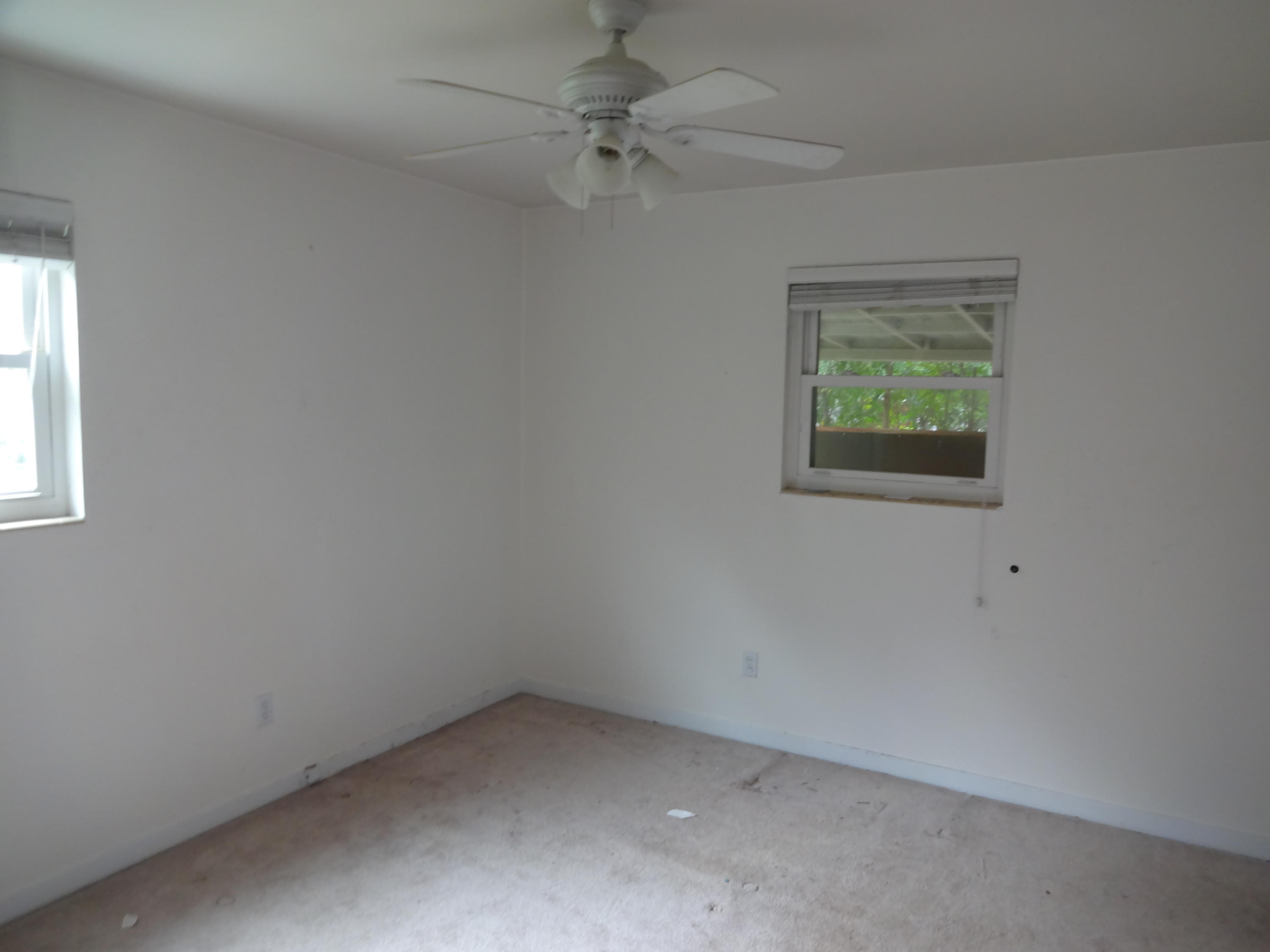 SEABREEZE 6TH ADDN LOT 4 BLK E - Residential