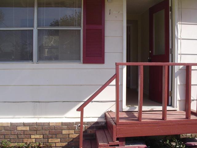 Cottage #1 is available. Very convenient to Hurlburt Field Gate. Quiet neighborhood on a private drive with a Gulf Power security light. Yard is approximately 75x100. Freshly painted. Floor re-varnished .   NO CARPET. Washer and dryer hookup inside. Come take a look at this cute cottage on a quiet street. Lease required. Tenant to pay all utilities. Owners are active real estate agents in the State of Fl.