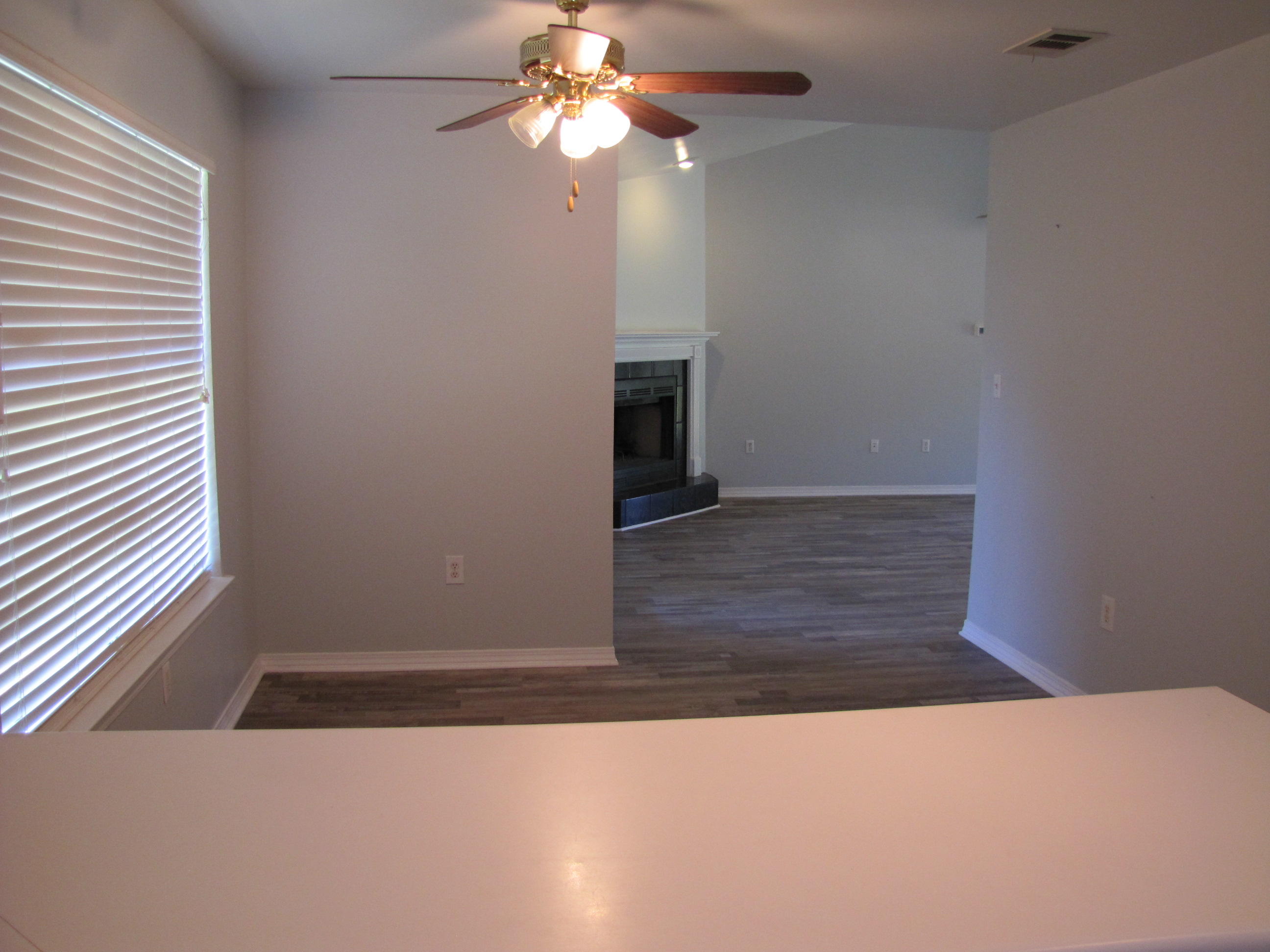 NO APPARENT SUBDIVISION - Residential Lease