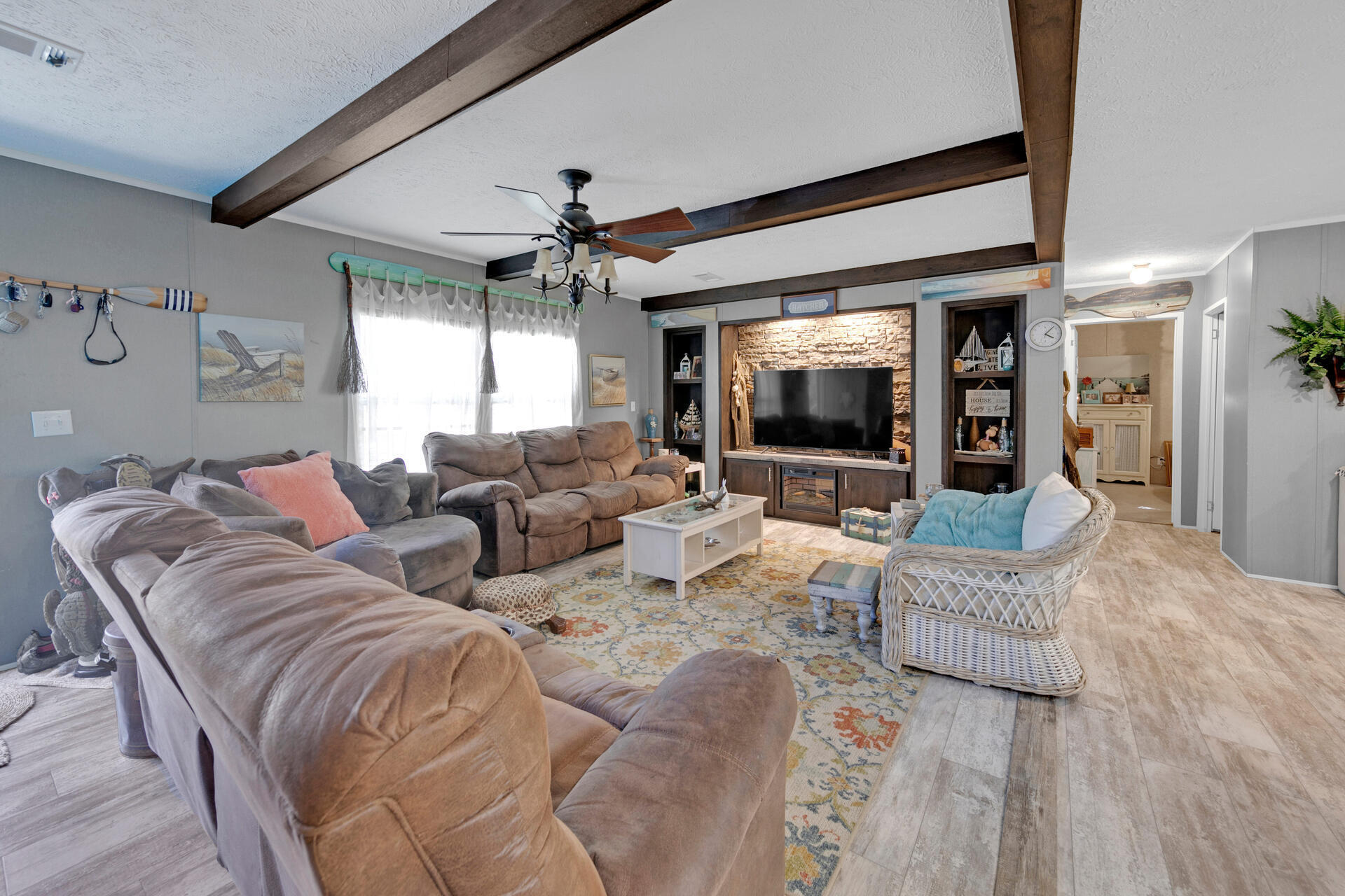 FOX DEN - Residential