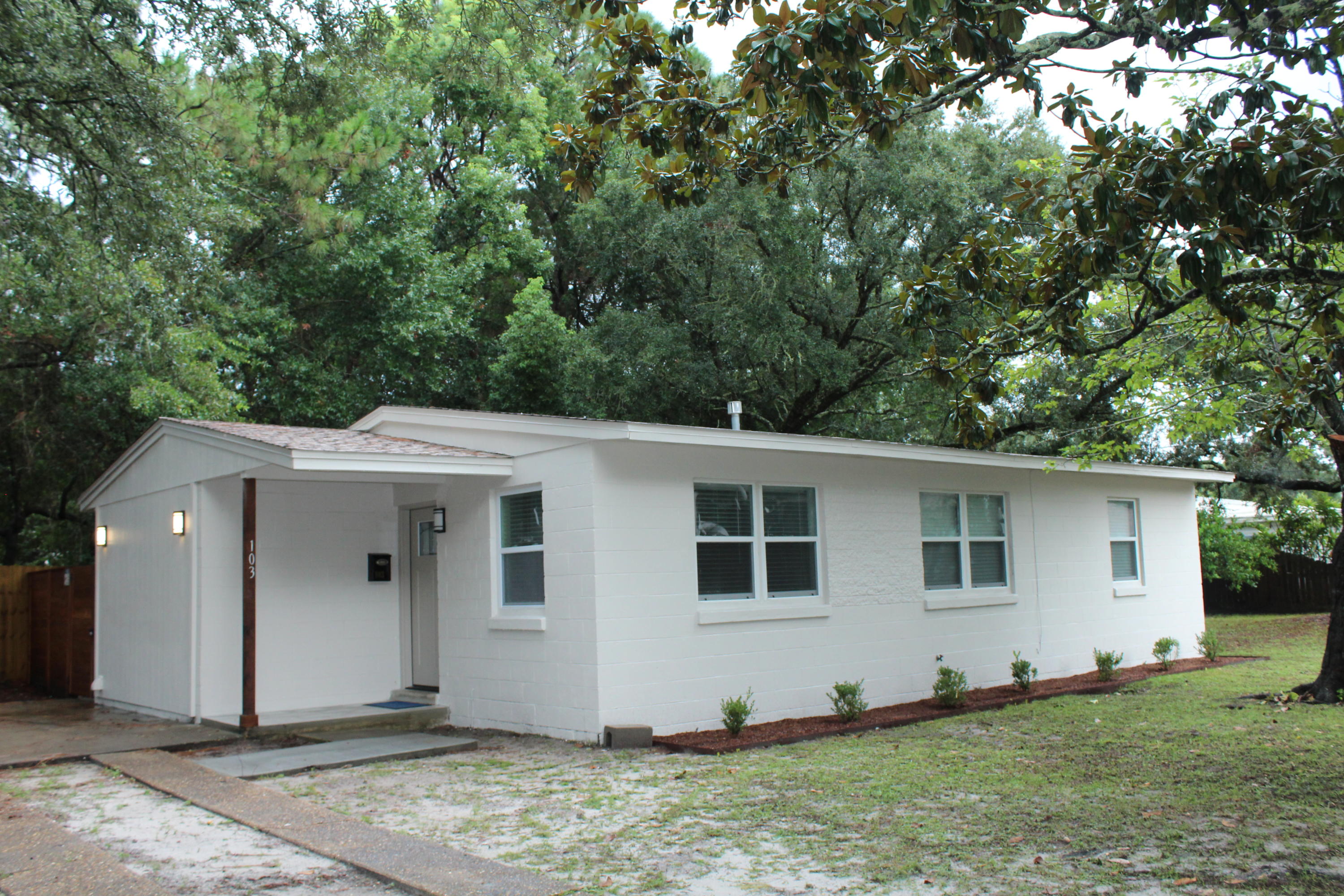 SEABREEZE 3RD ADDN - Residential