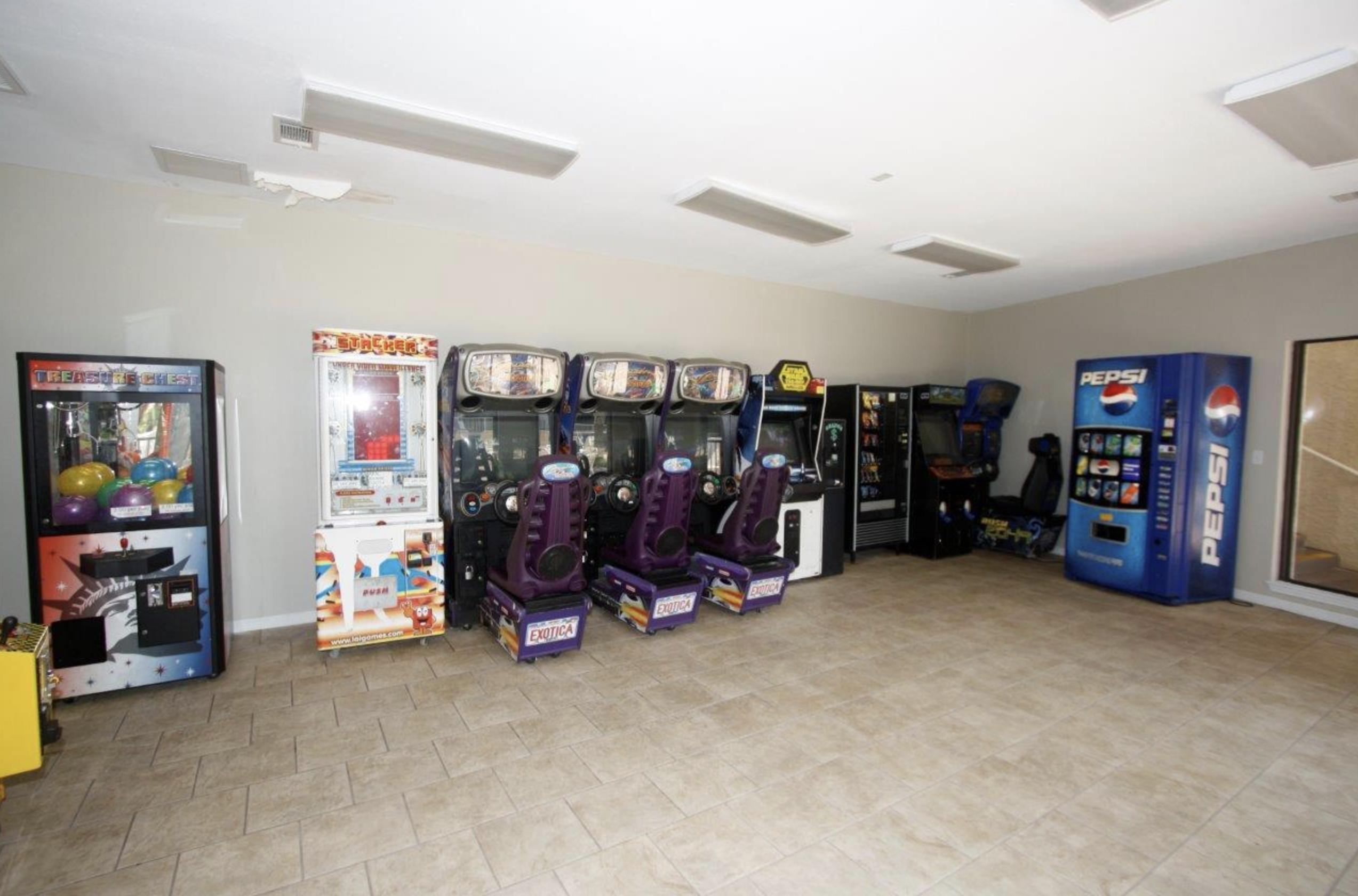 MAINSAIL CONDO PH 3 - Residential
