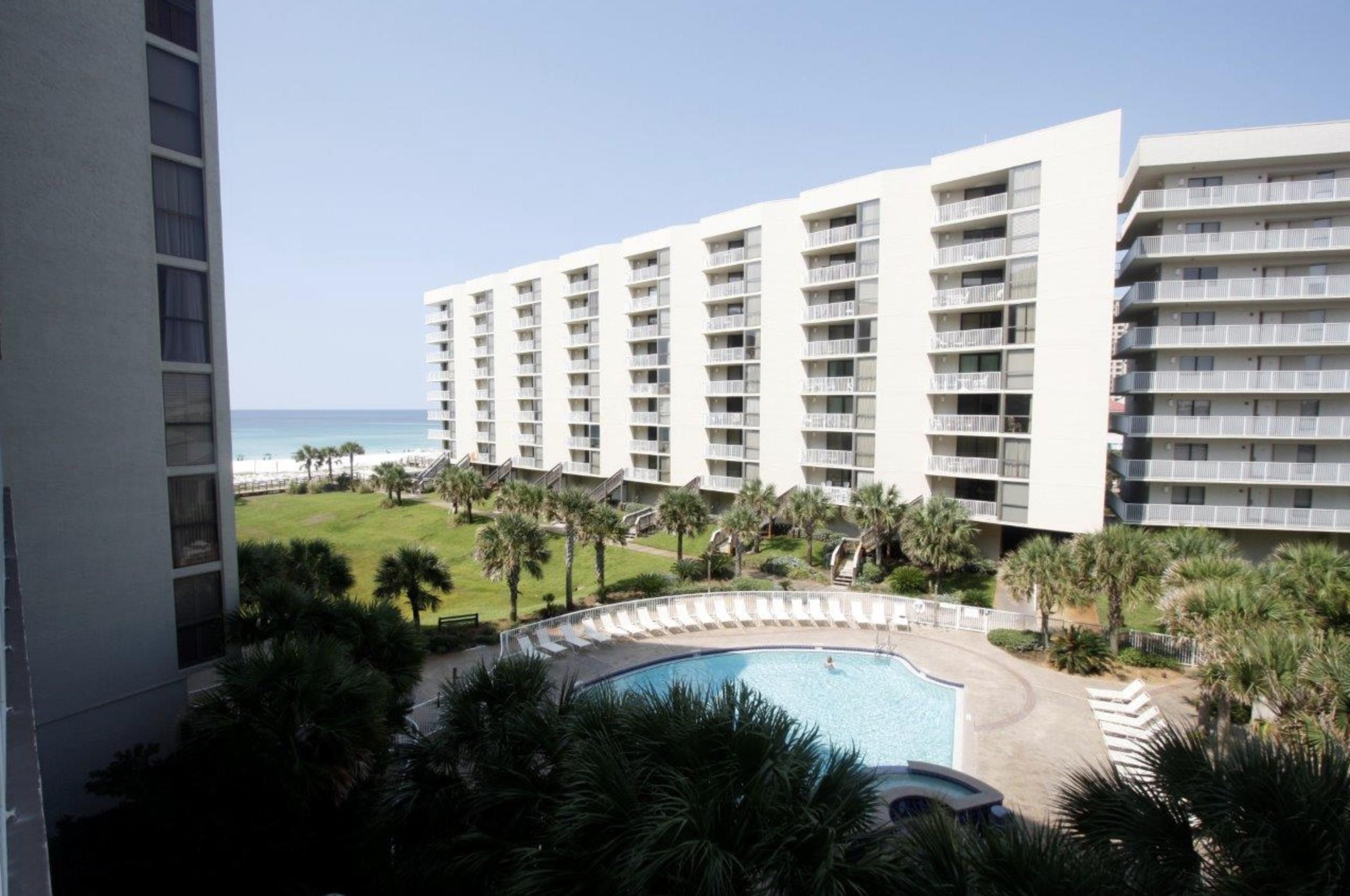 MAINSAIL CONDO PH 3 - Residential