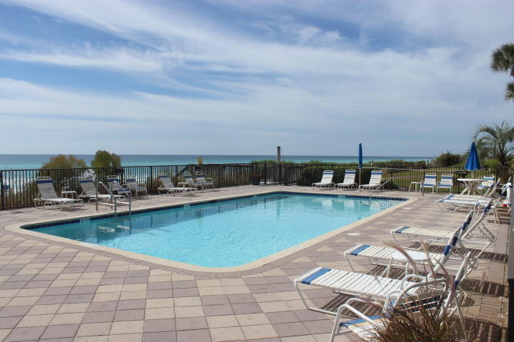 Huntington By The Sea - Residential
