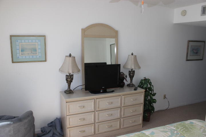 Huntington By The Sea - Residential