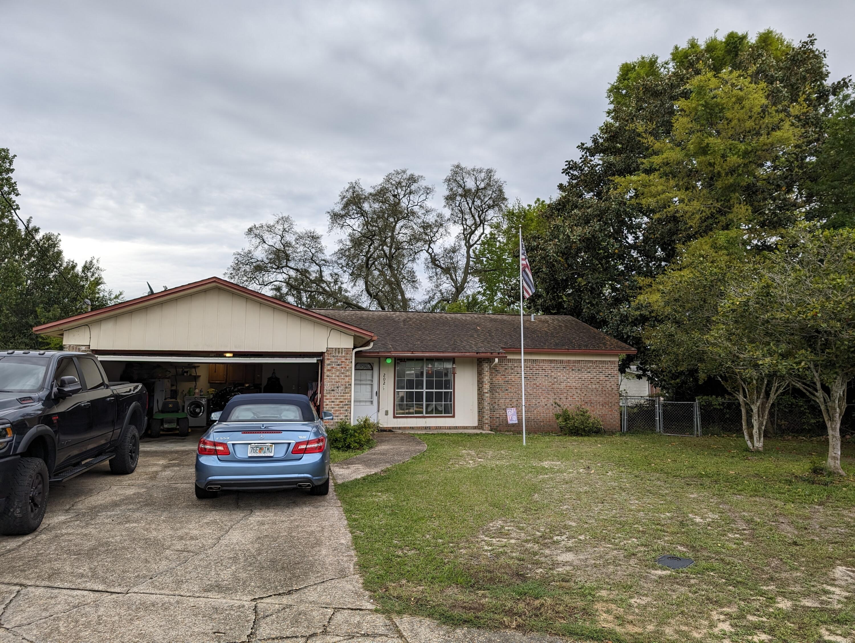 ONCASTER WOODS LOT 5 BLK B - Residential