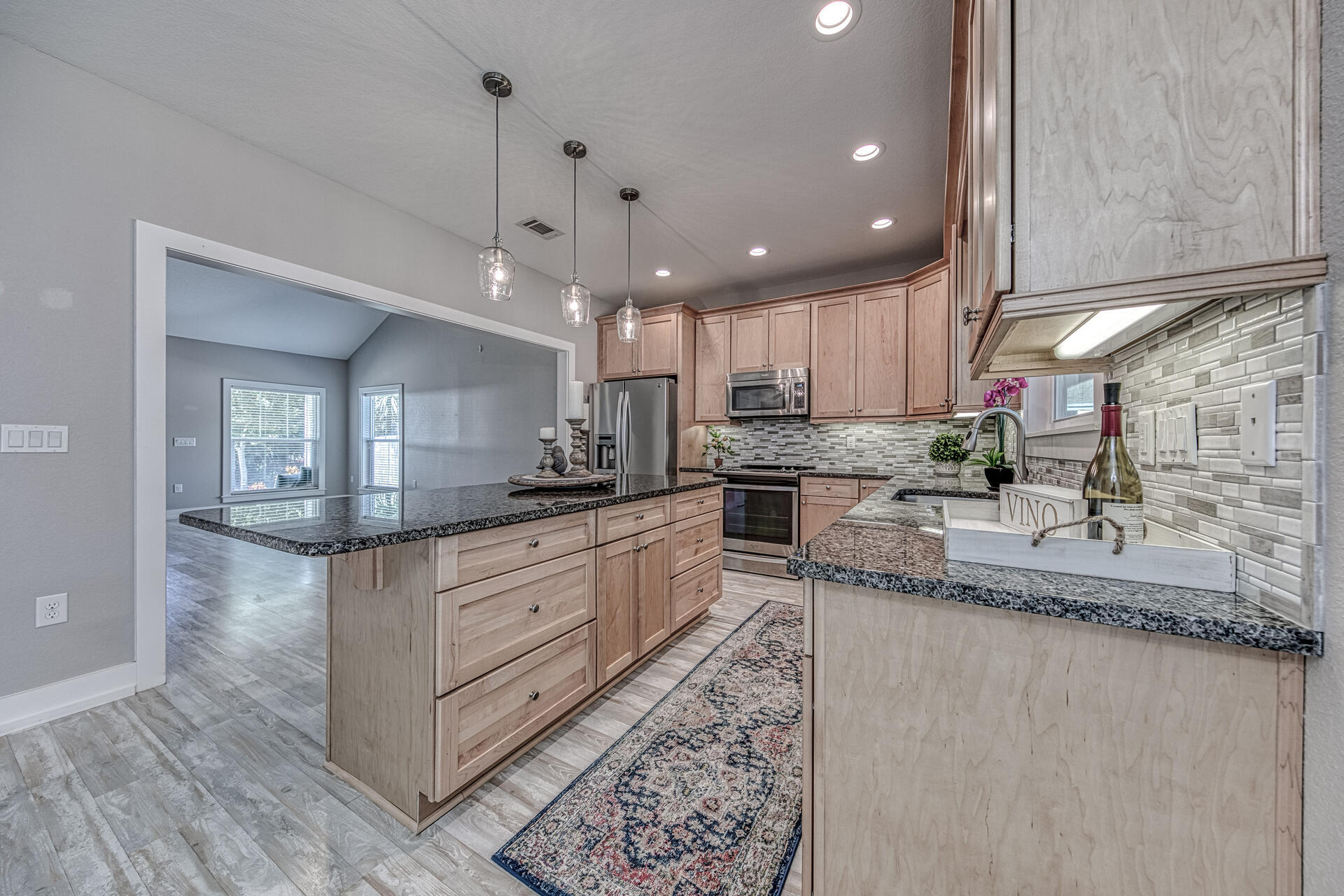 CALHOUN S/D DESTIN LOT 7 BLK B - Residential